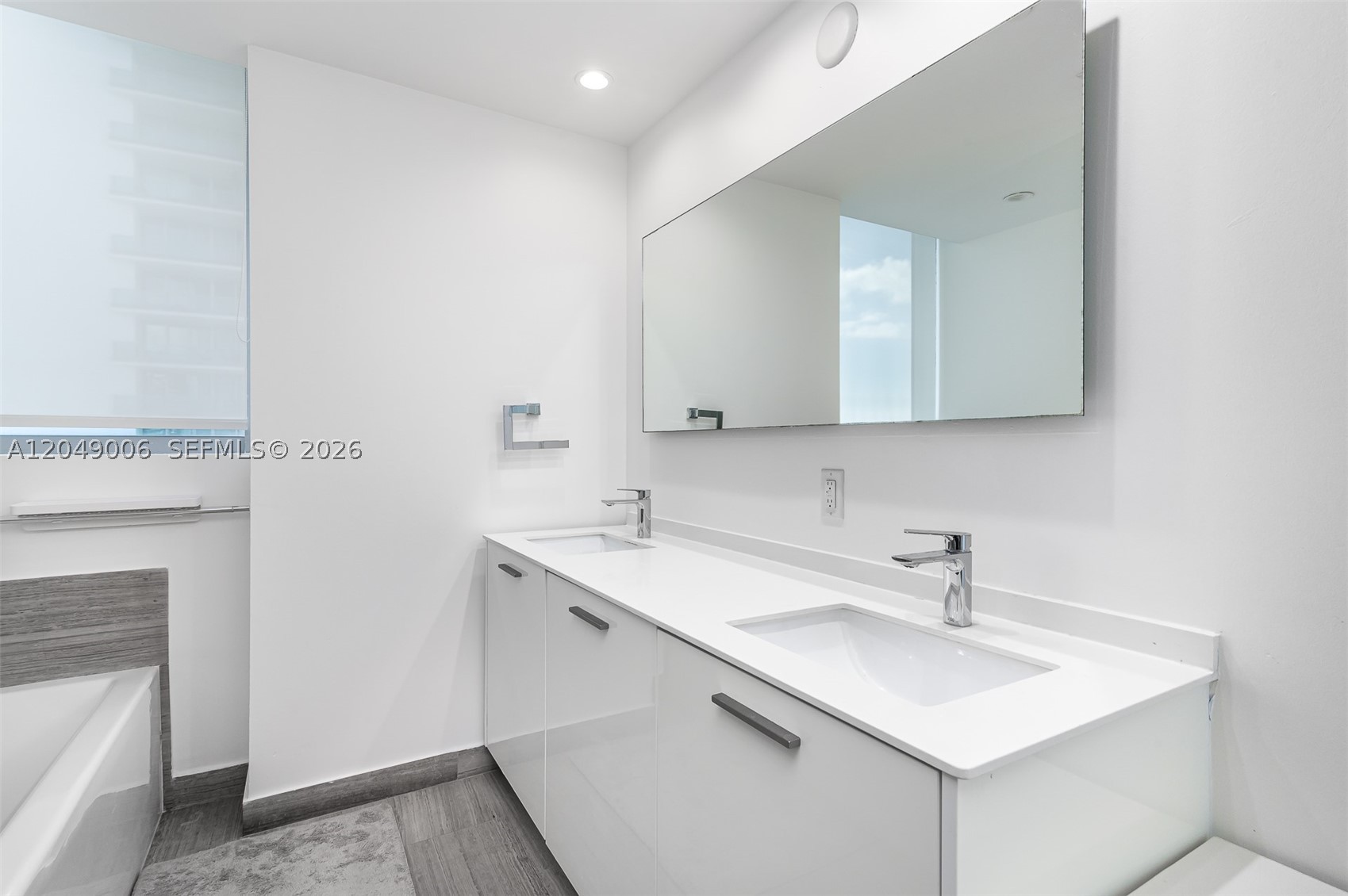 BRICKELLHOUSE CONDO - Residential Lease