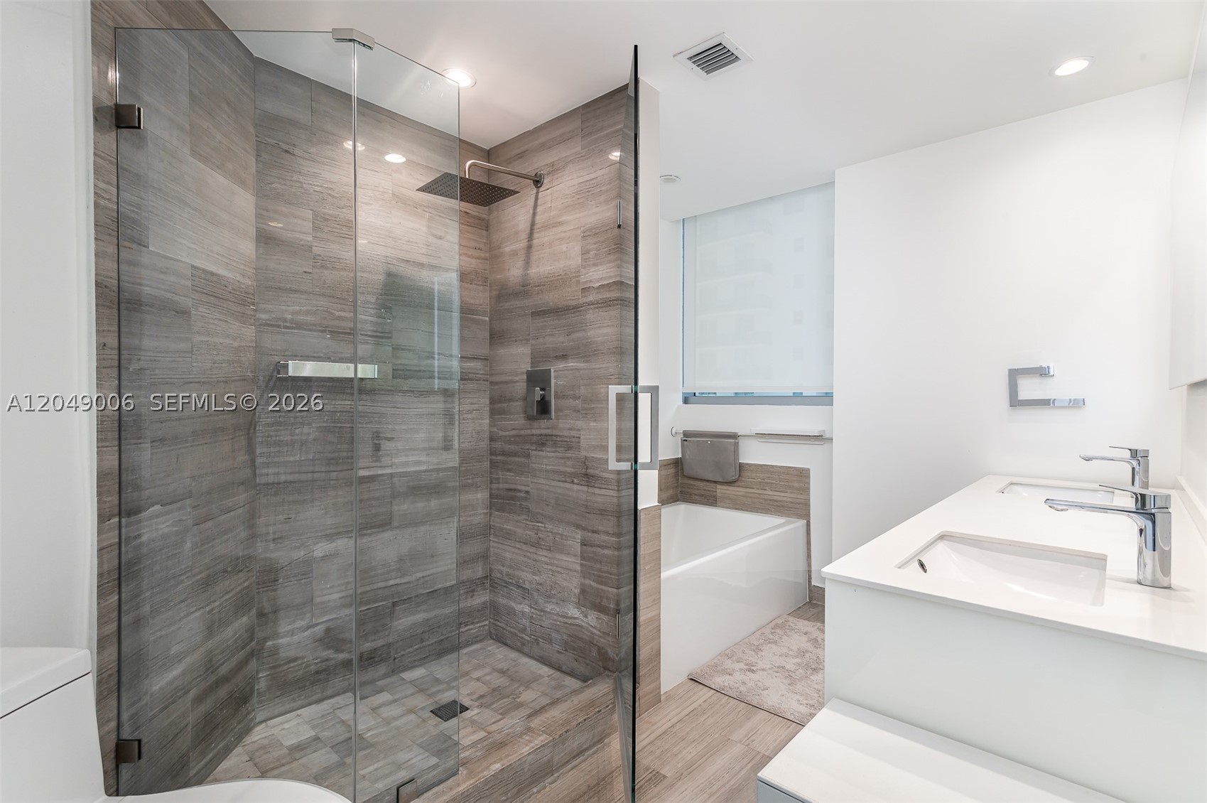BRICKELLHOUSE CONDO - Residential Lease