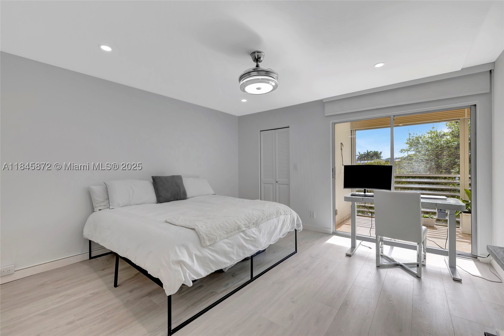 LUCAYA VILLAGE 2-E CONDO - Residential