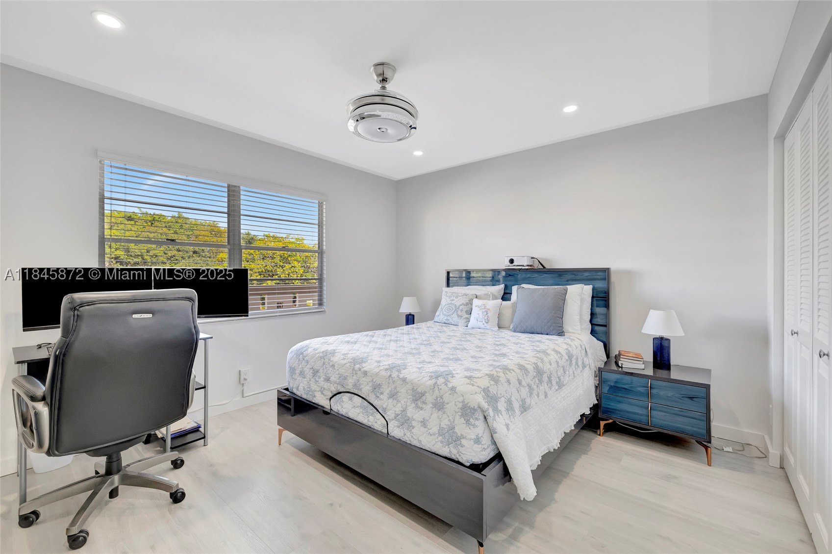 LUCAYA VILLAGE 2-E CONDO - Residential