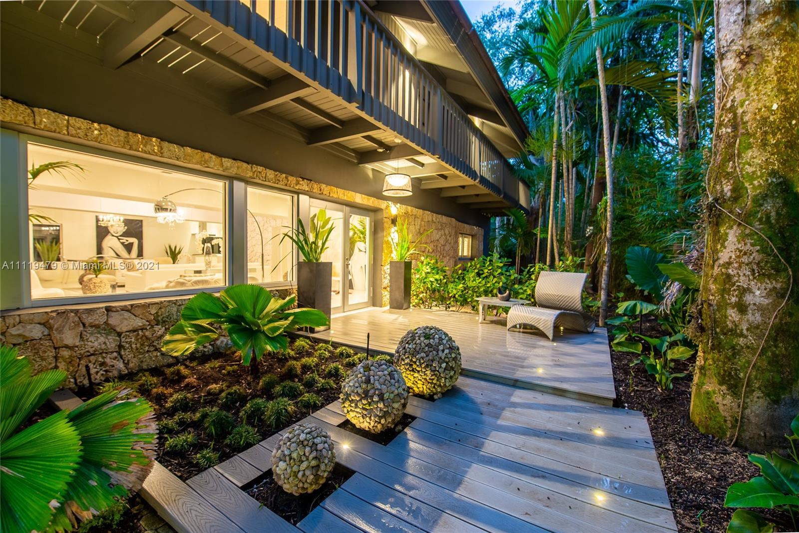 FOUR-WAY LODGE ESTATES - Residential