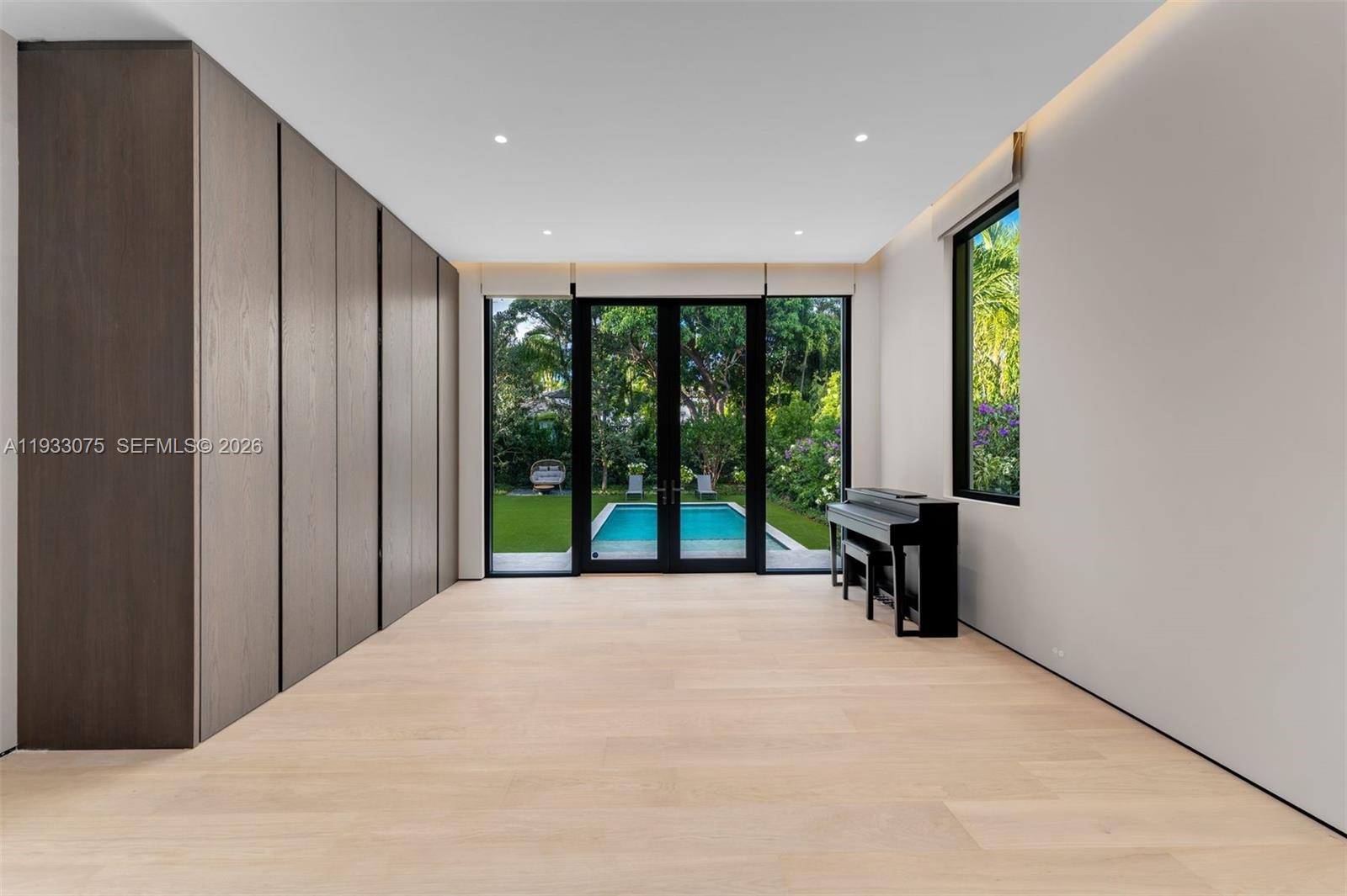 BAY POINT - Residential