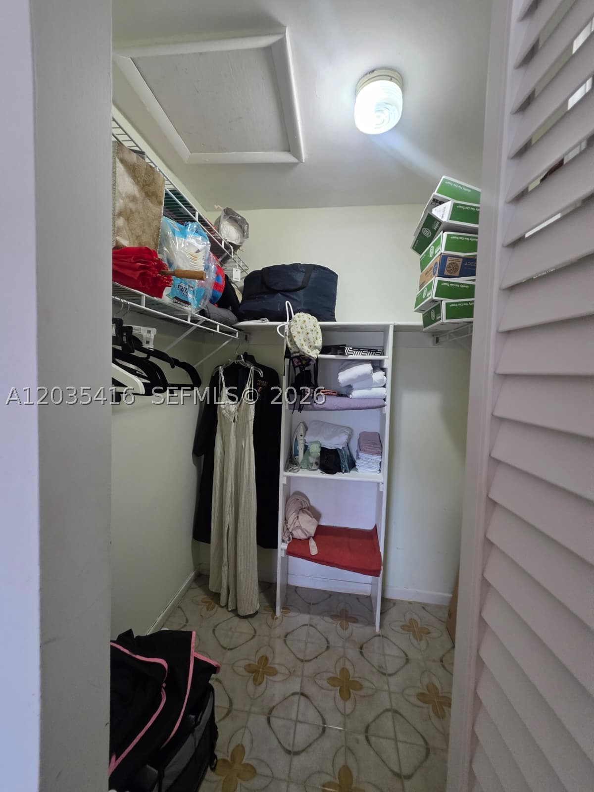 WENDOVER CONDO - Residential