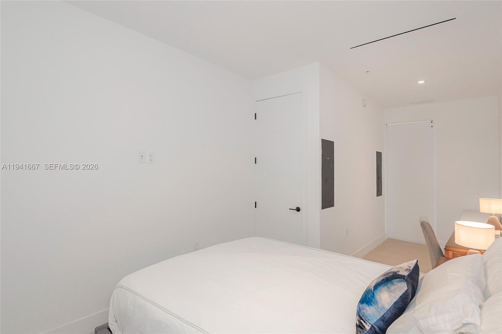 LINCOLN SUB - Residential