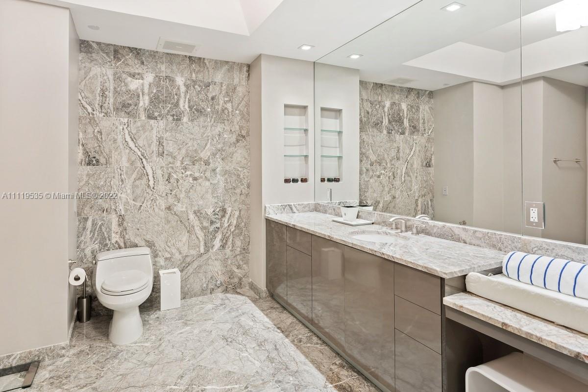 TURNBERRY OCEAN COLONY SO - Residential