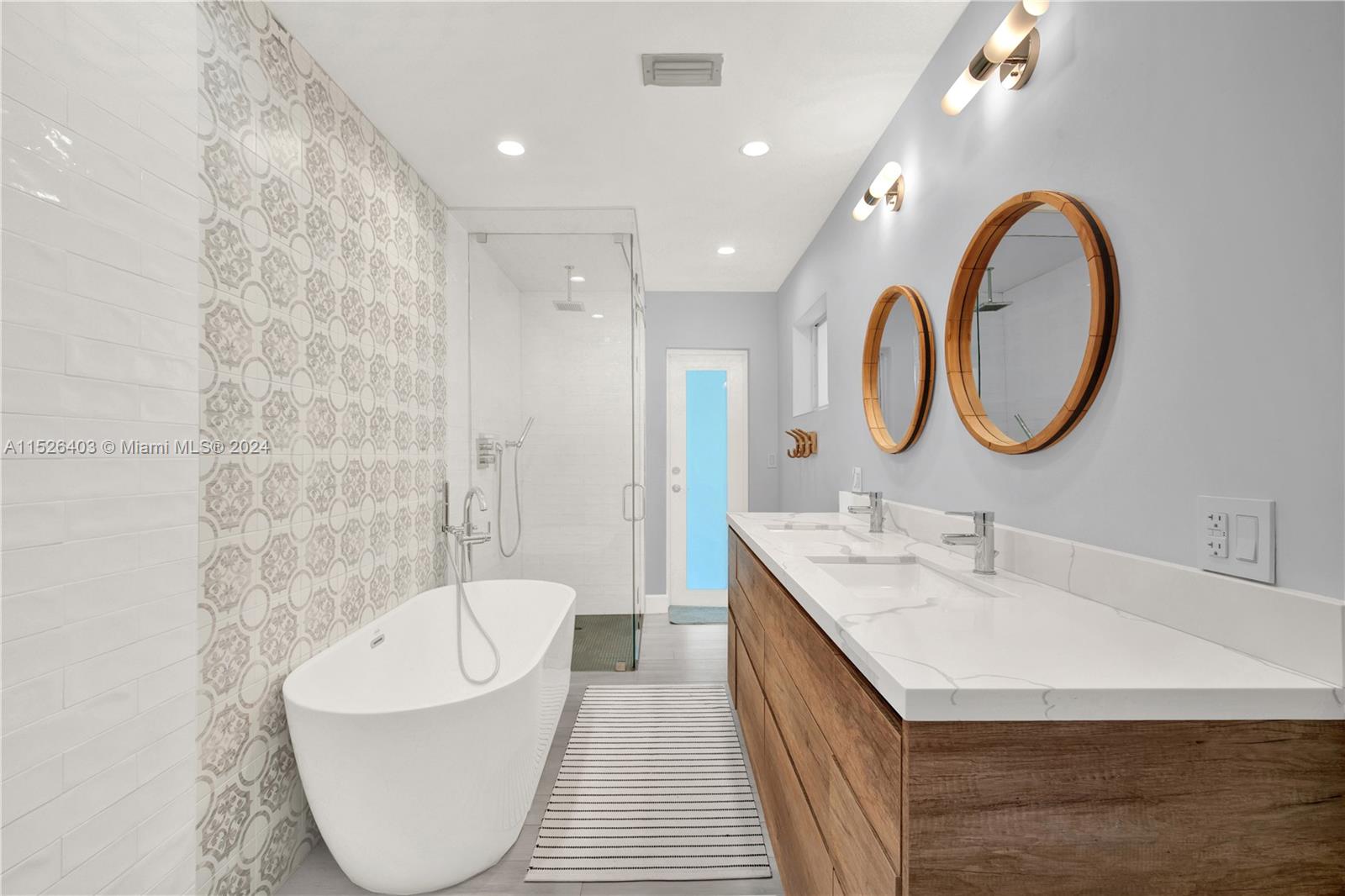 MANGOWOOD - Residential Lease