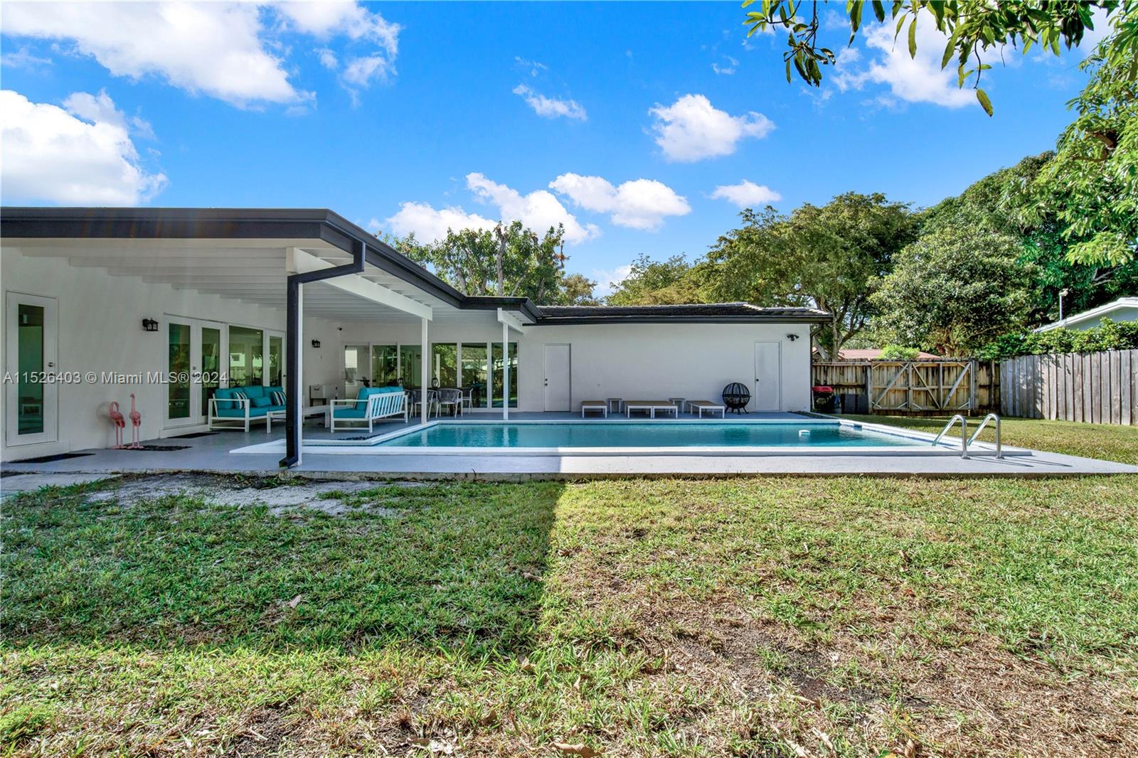 MANGOWOOD - Residential Lease