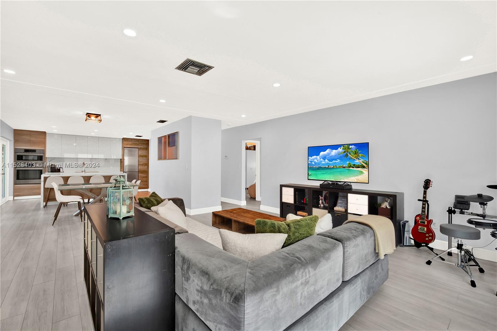 MANGOWOOD - Residential Lease
