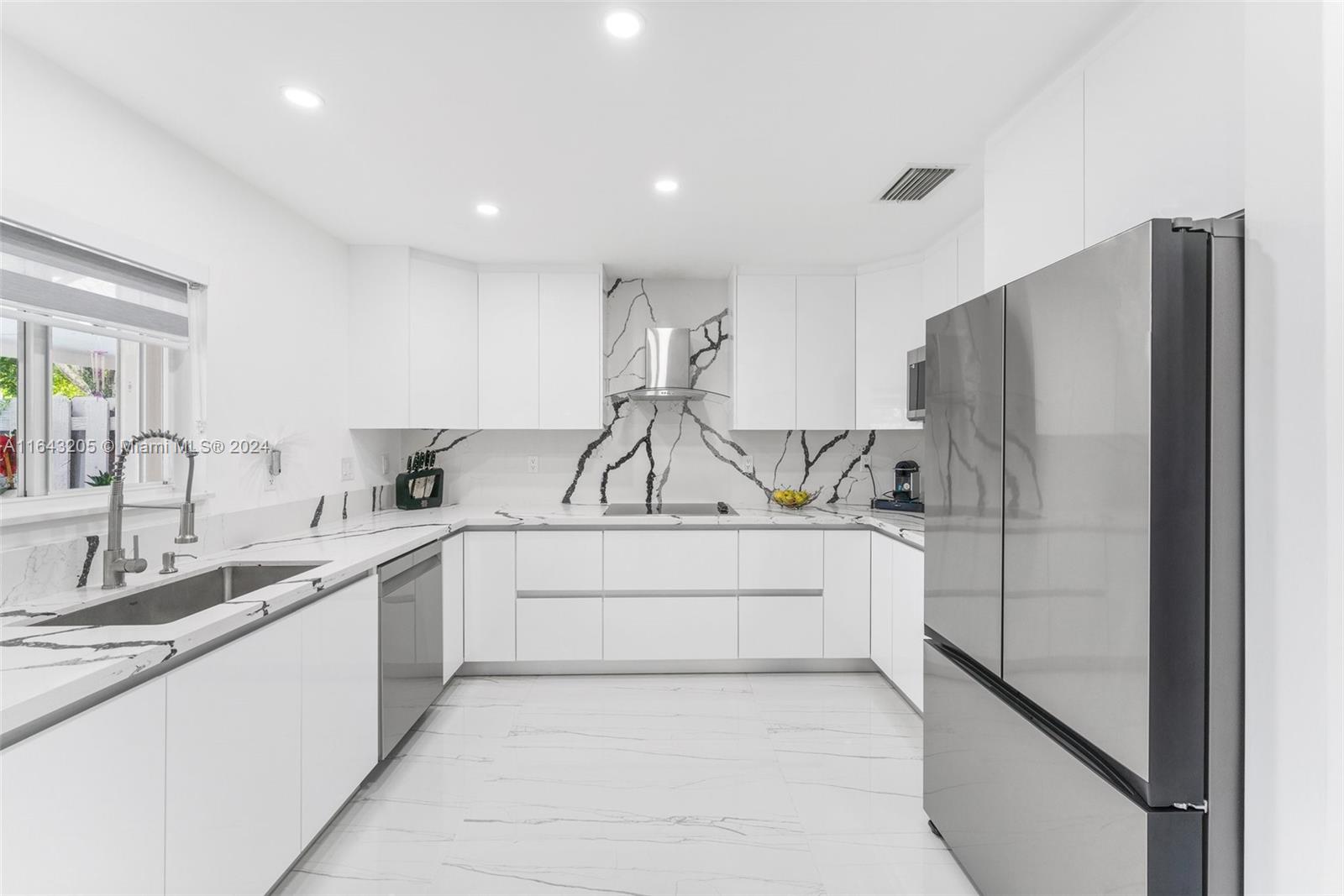 WEITZER SERENA LAKES TOWN - Residential