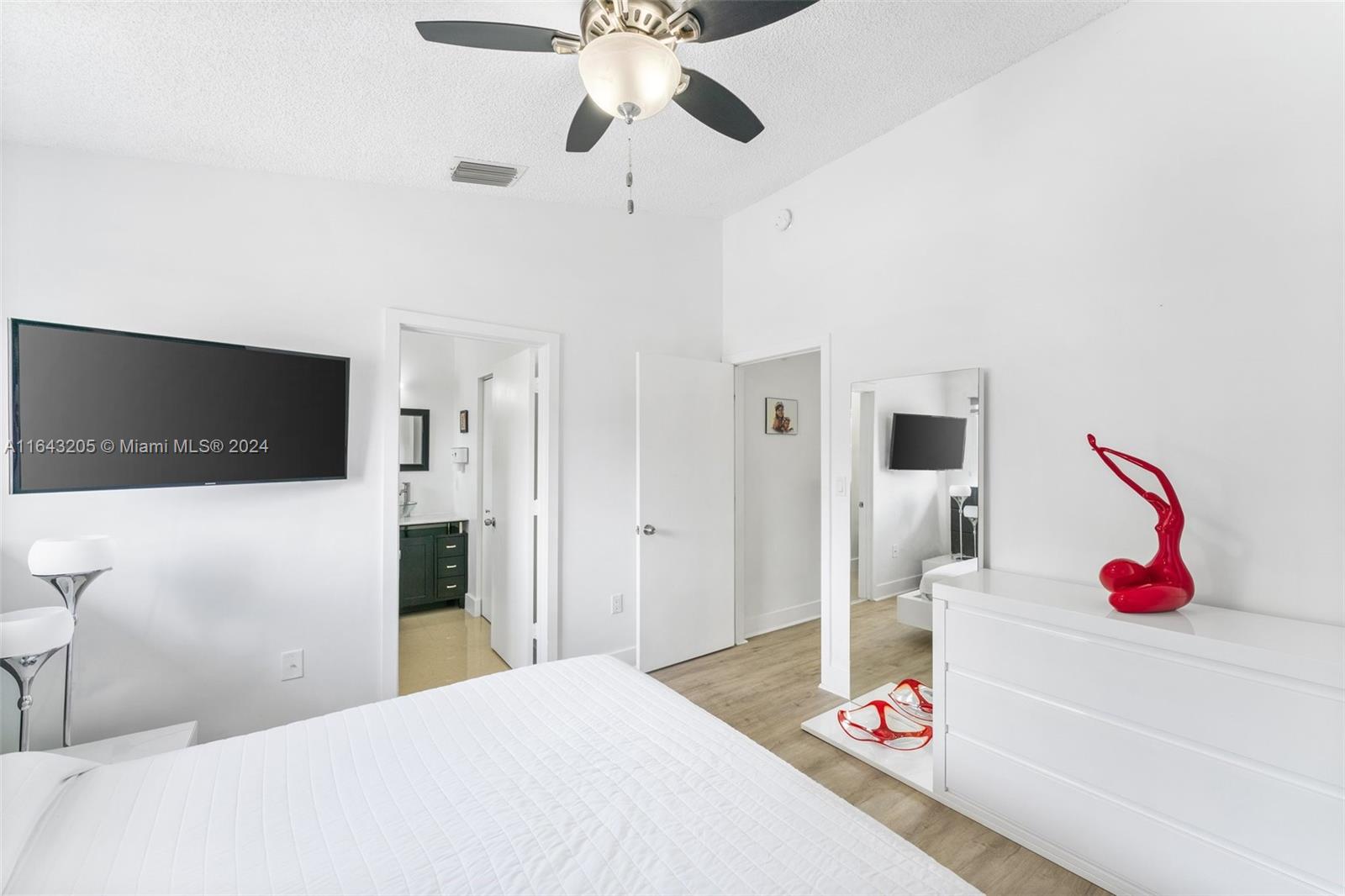 WEITZER SERENA LAKES TOWN - Residential