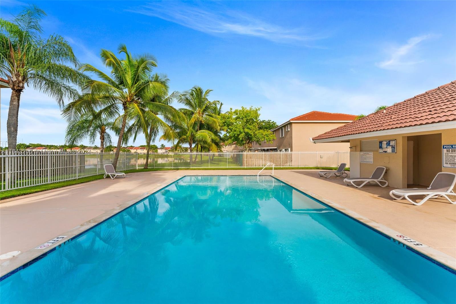 WEITZER SERENA LAKES TOWN - Residential