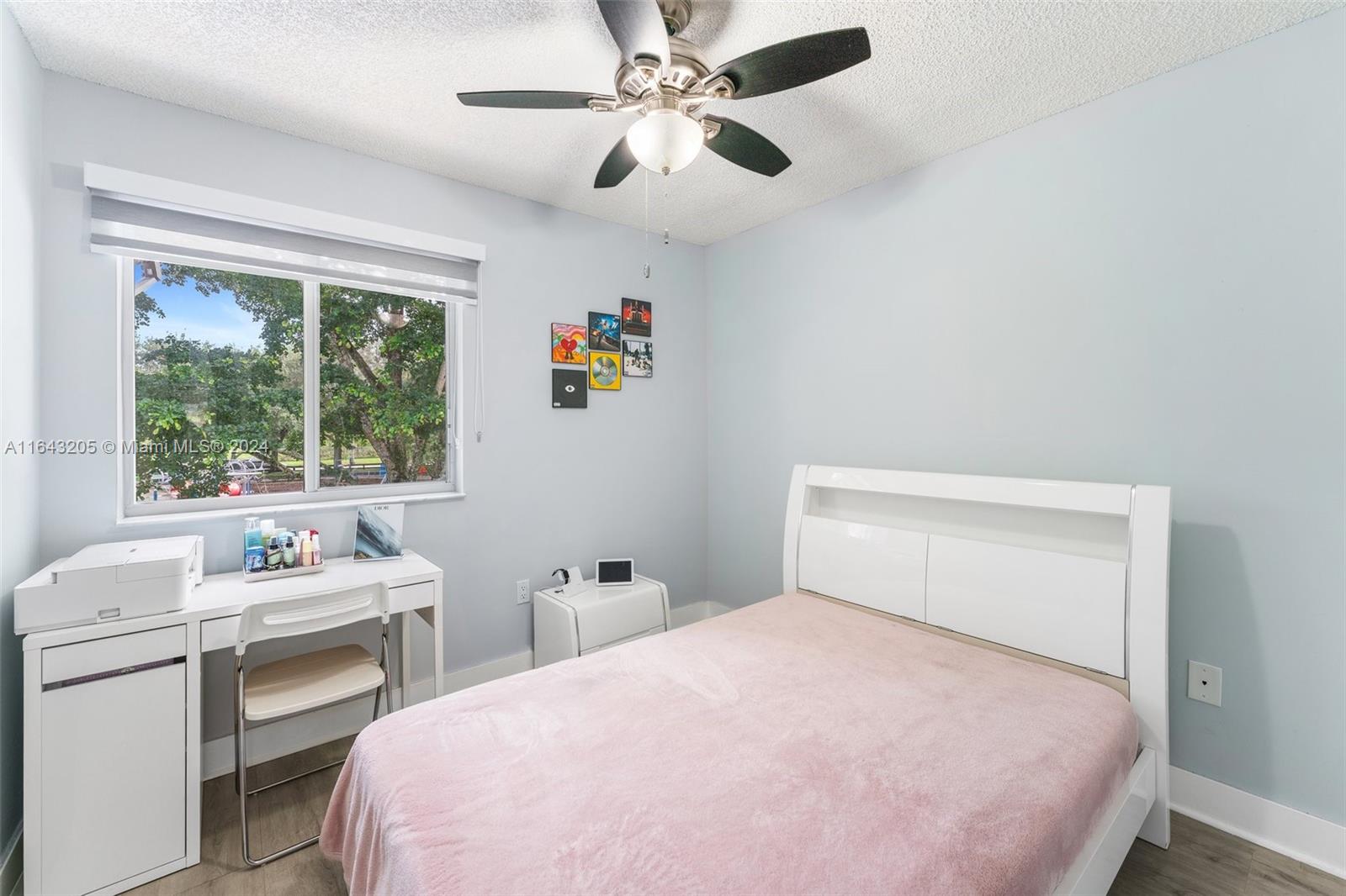 WEITZER SERENA LAKES TOWN - Residential