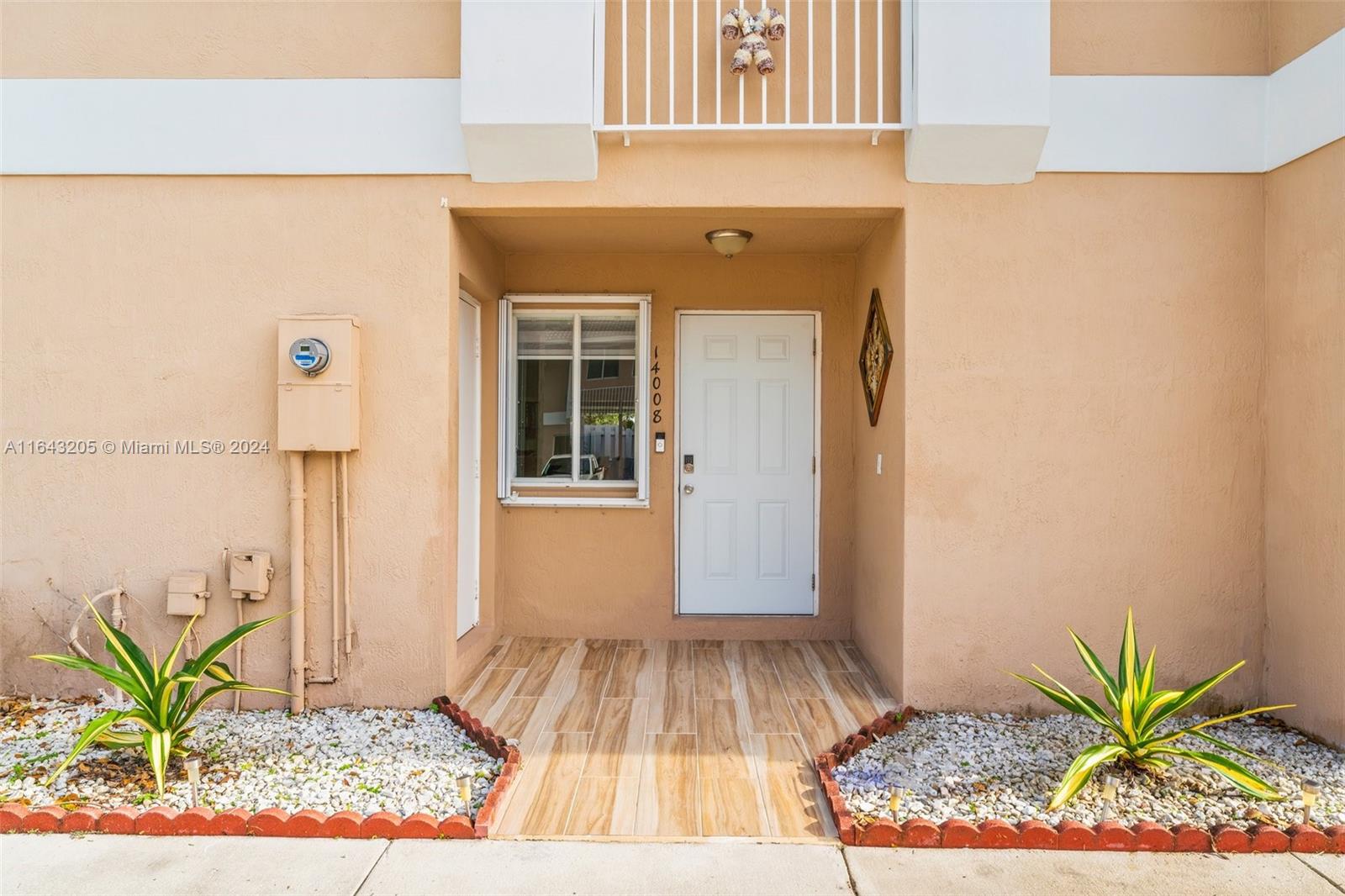WEITZER SERENA LAKES TOWN - Residential