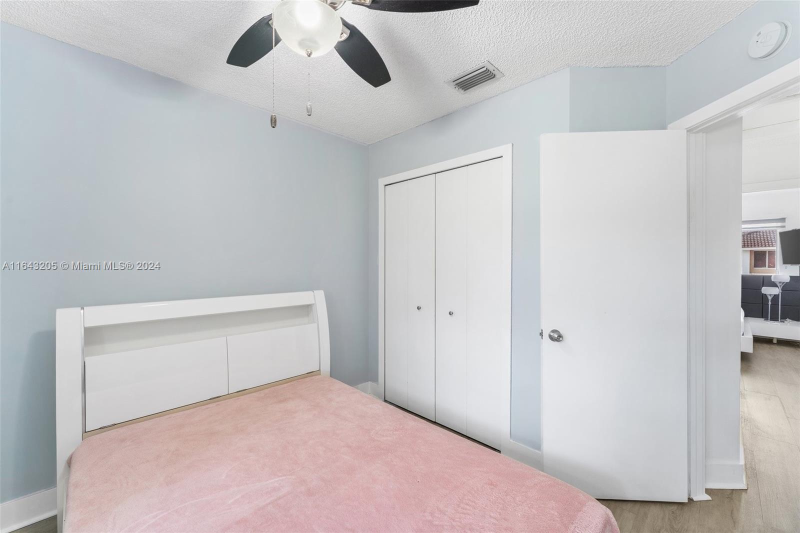 WEITZER SERENA LAKES TOWN - Residential