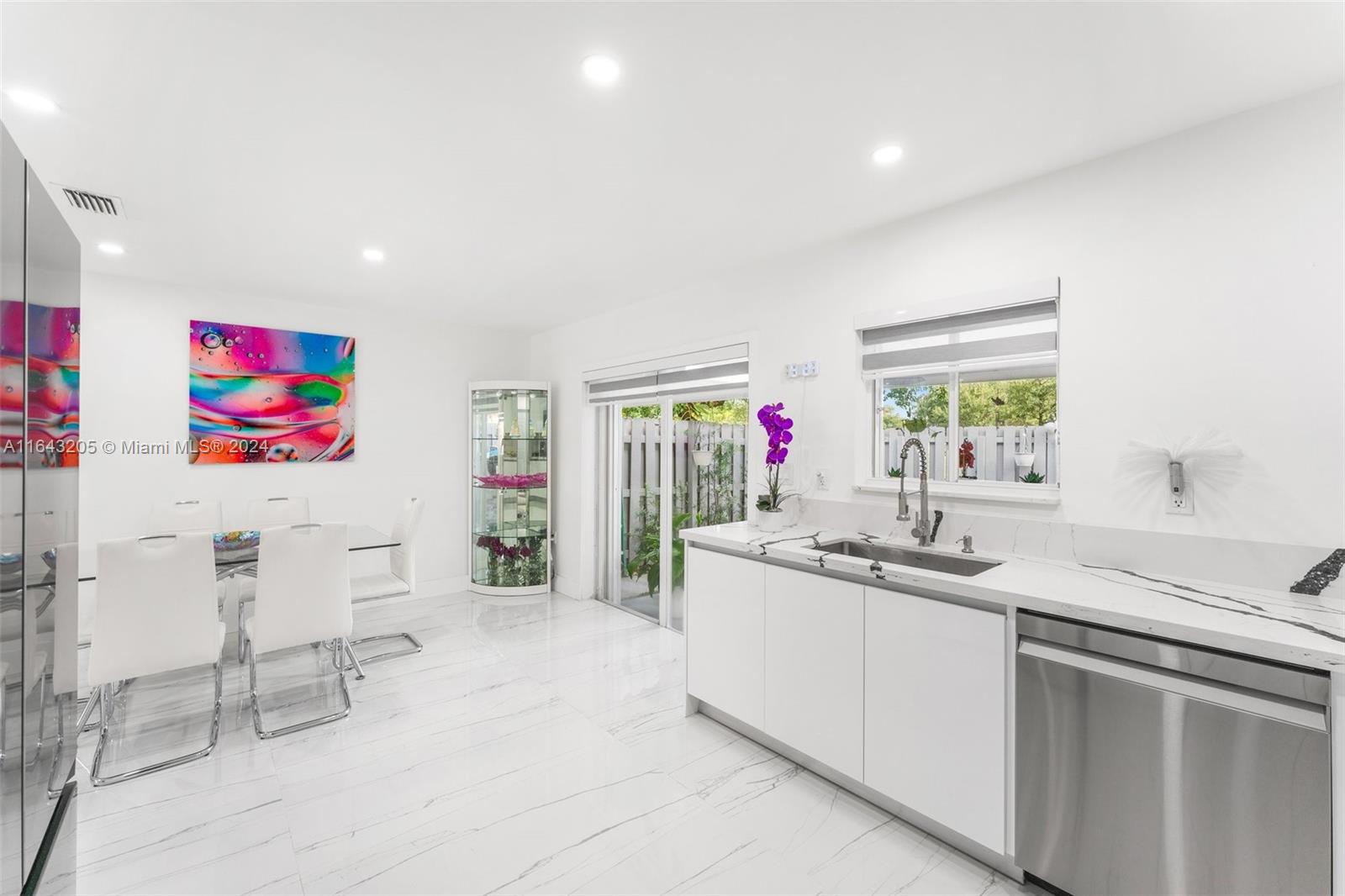 WEITZER SERENA LAKES TOWN - Residential