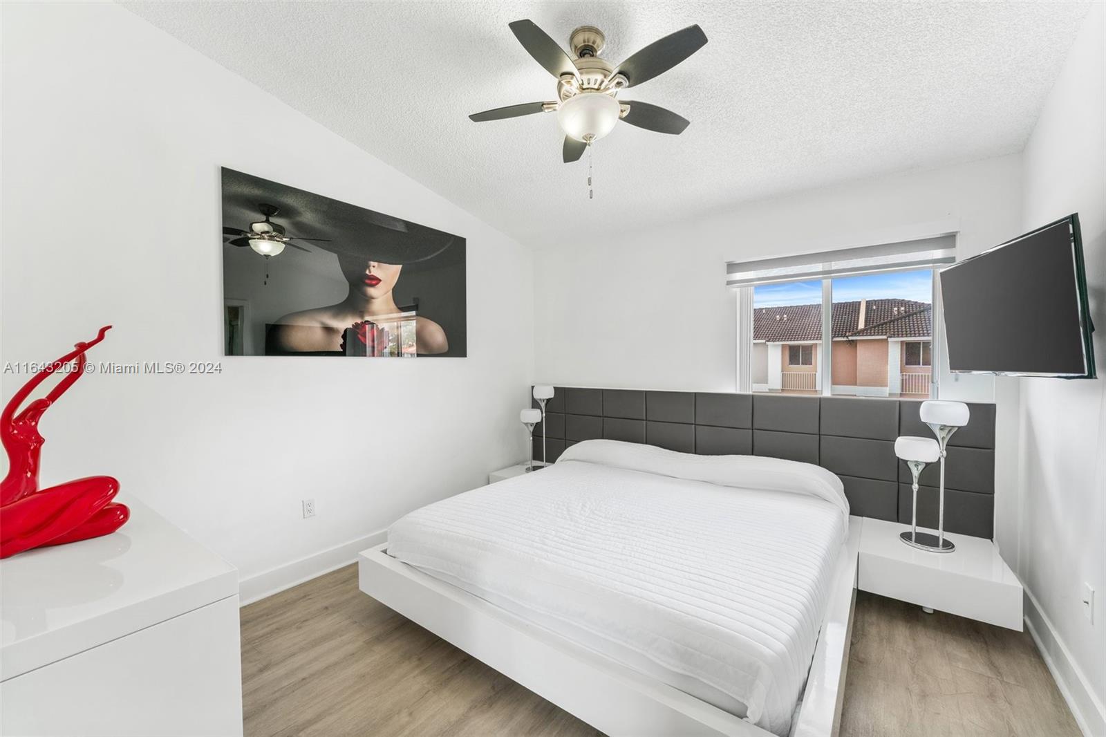 WEITZER SERENA LAKES TOWN - Residential