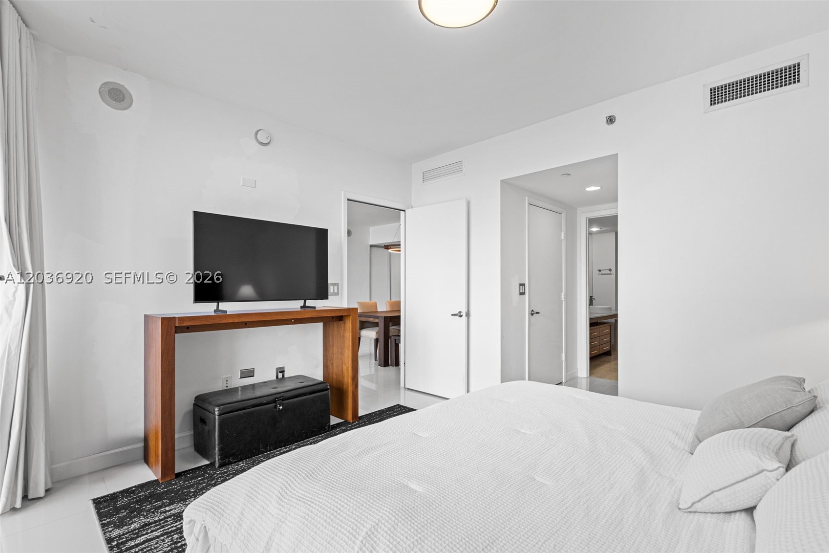 ICON BRICKELL NO TWO - Residential