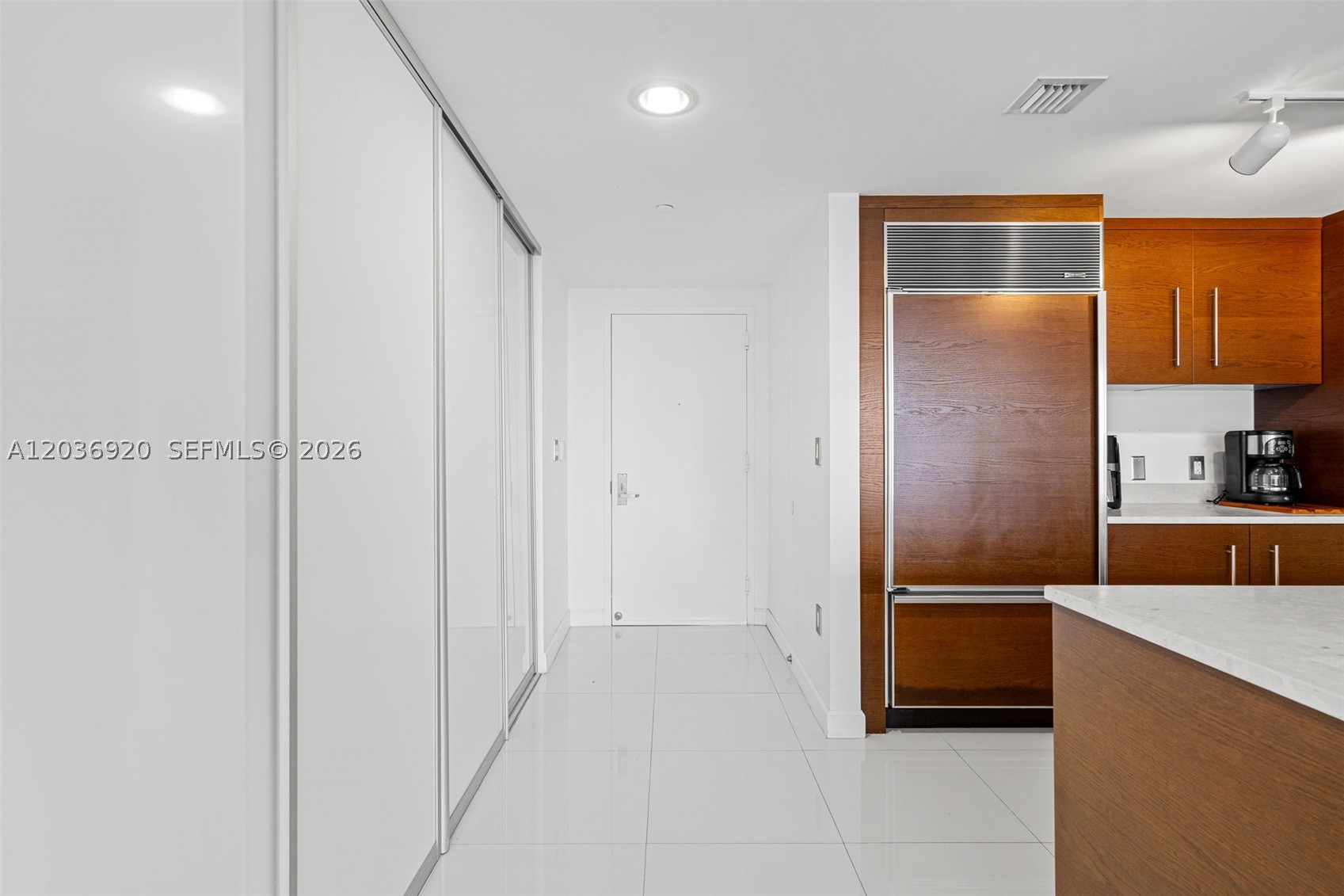 ICON BRICKELL NO TWO - Residential