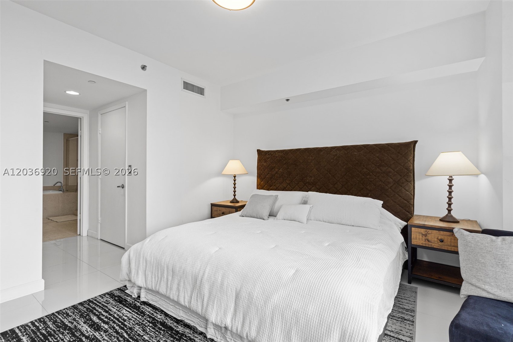 ICON BRICKELL NO TWO - Residential