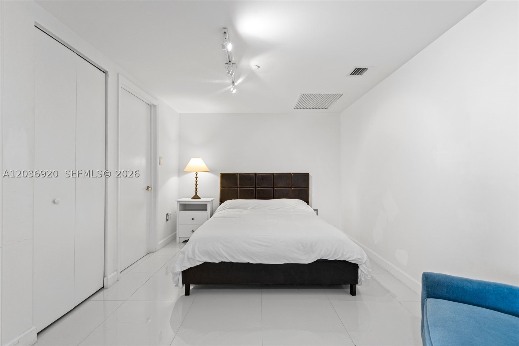 ICON BRICKELL NO TWO - Residential