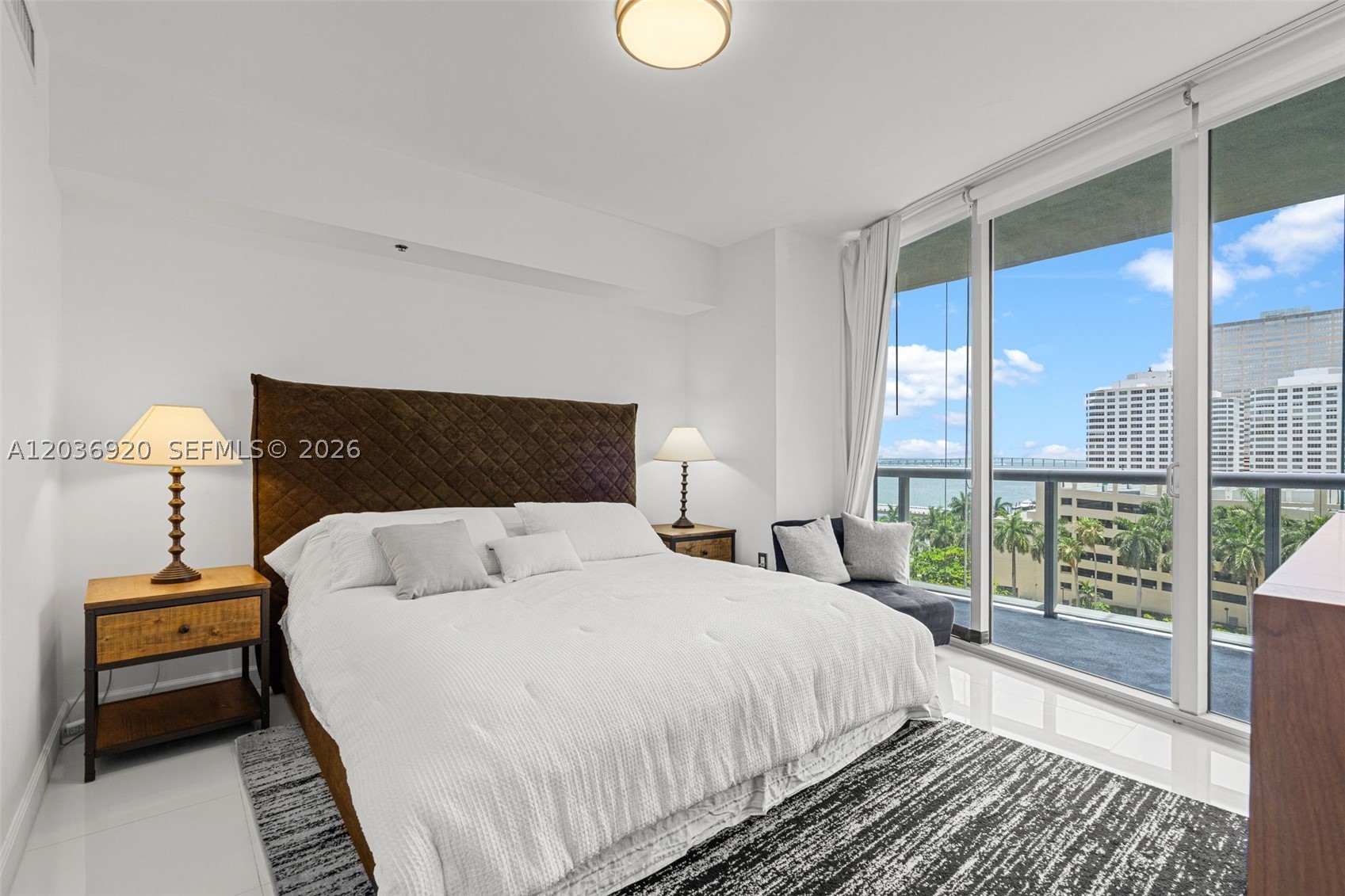 ICON BRICKELL NO TWO - Residential