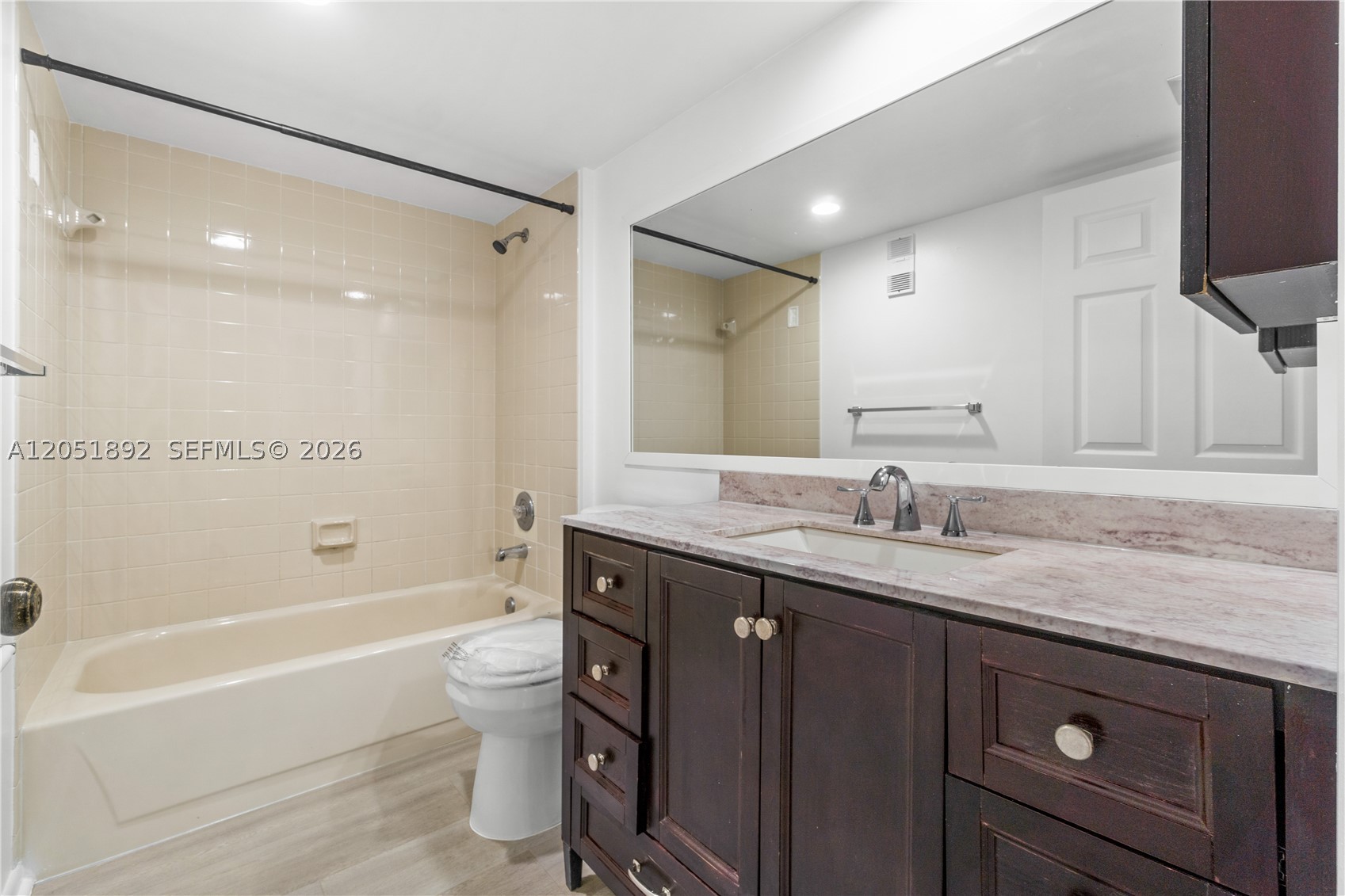 WHITEHALL CONDO OF THE LA - Residential Lease