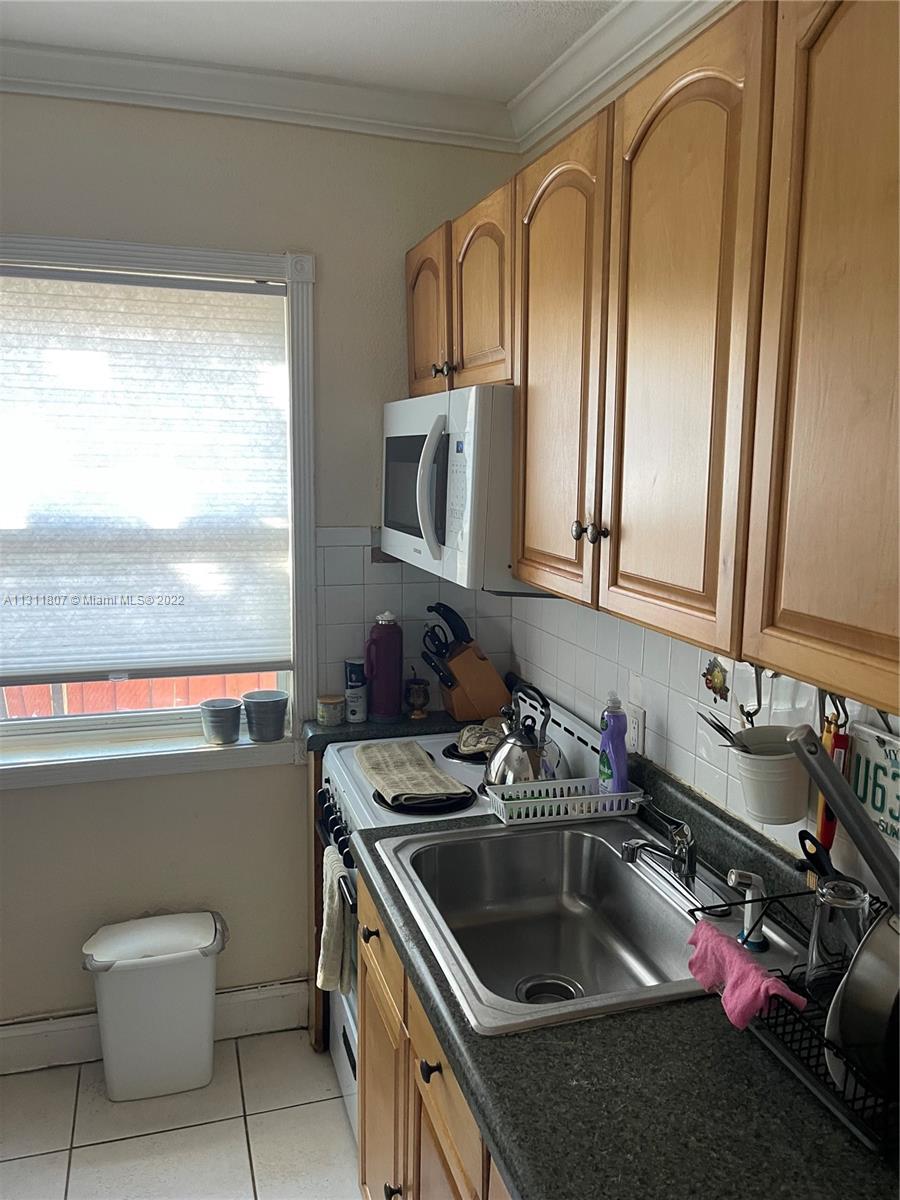 7636 ABBOTT AVENUE CONDO - Residential Lease