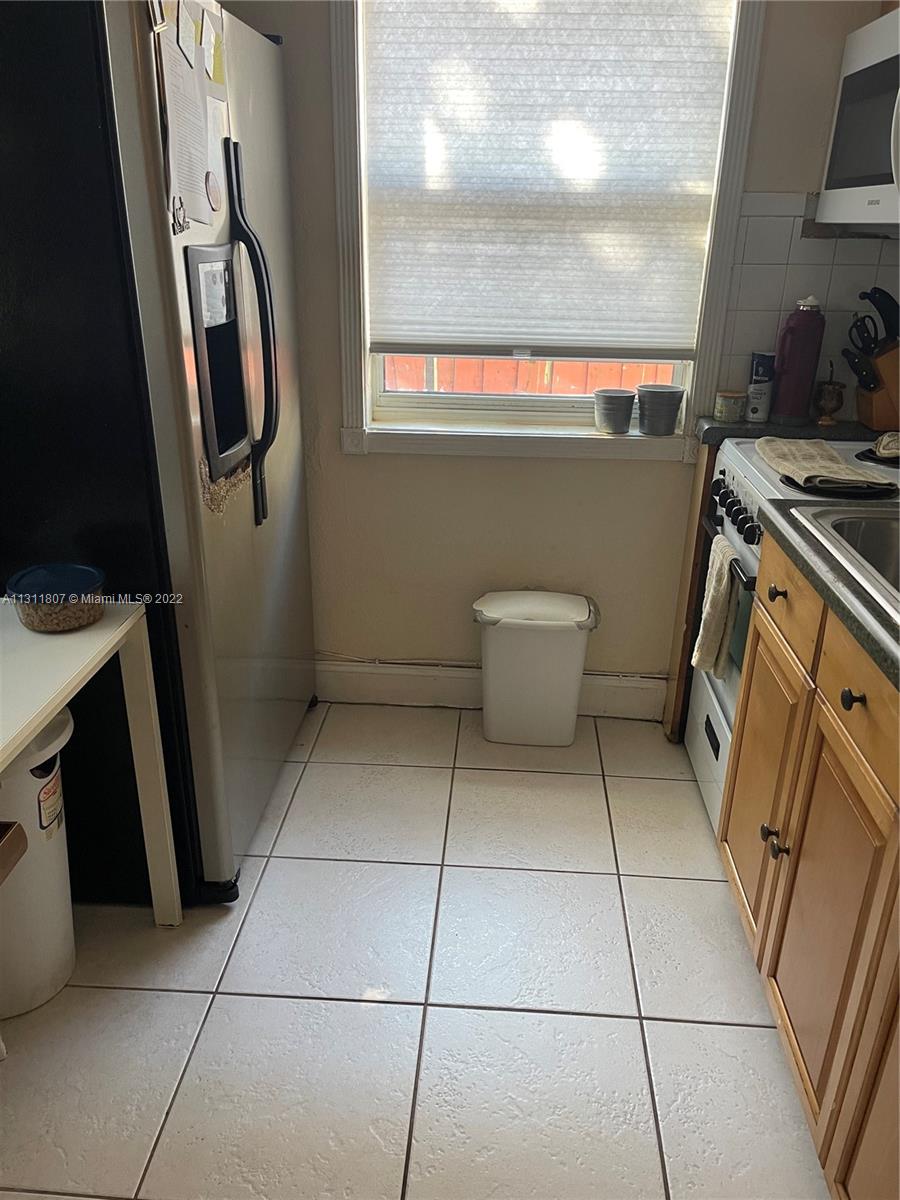 7636 ABBOTT AVENUE CONDO - Residential Lease