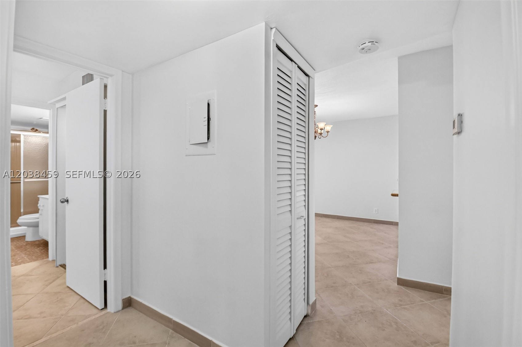 VILLAGE ROYALE ON THE GRE - Residential