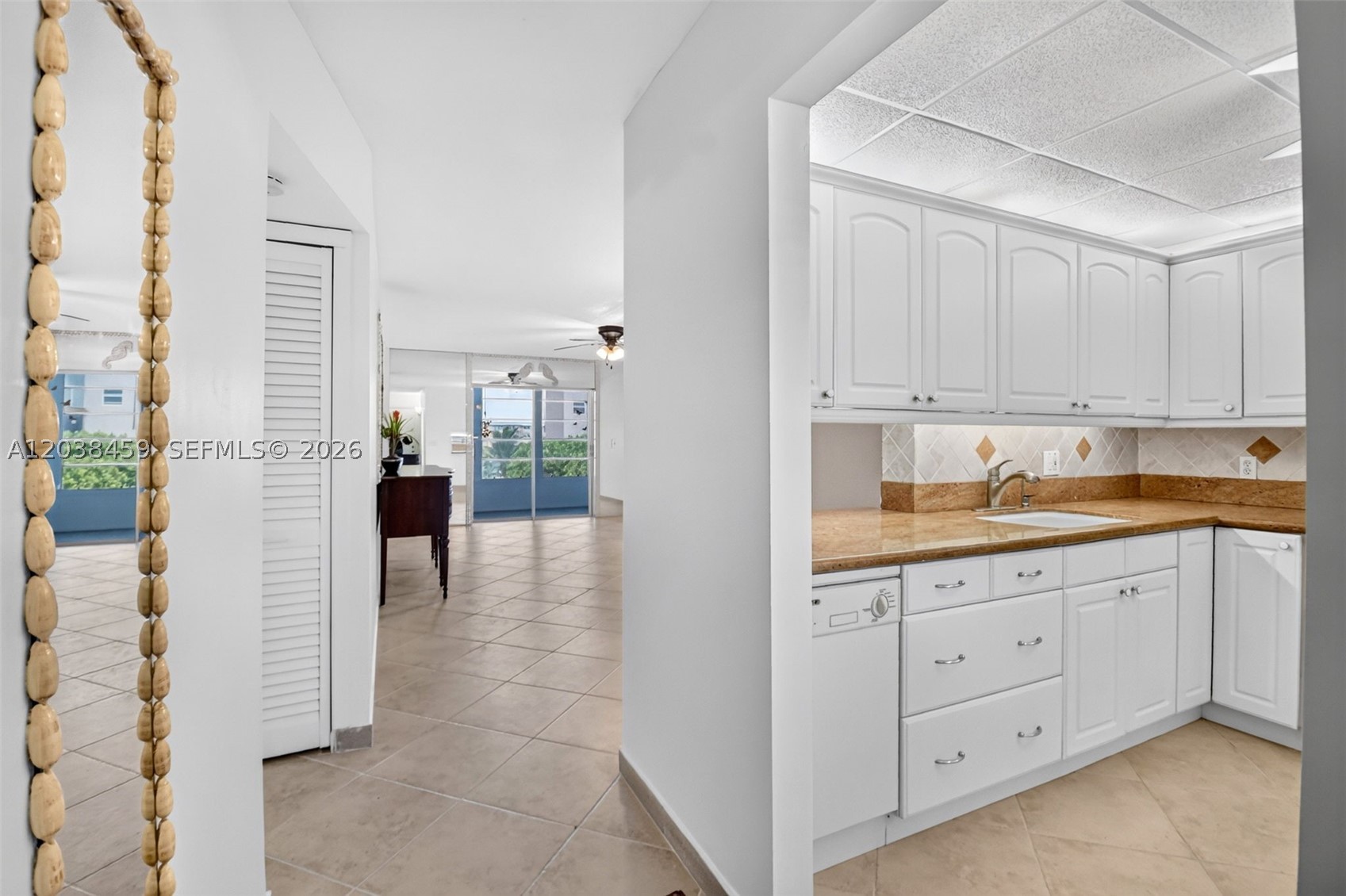 VILLAGE ROYALE ON THE GRE - Residential