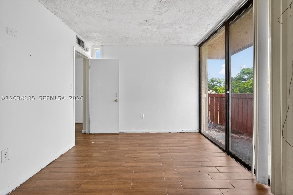 VILLAS AT CUTLER RIDGE - Residential