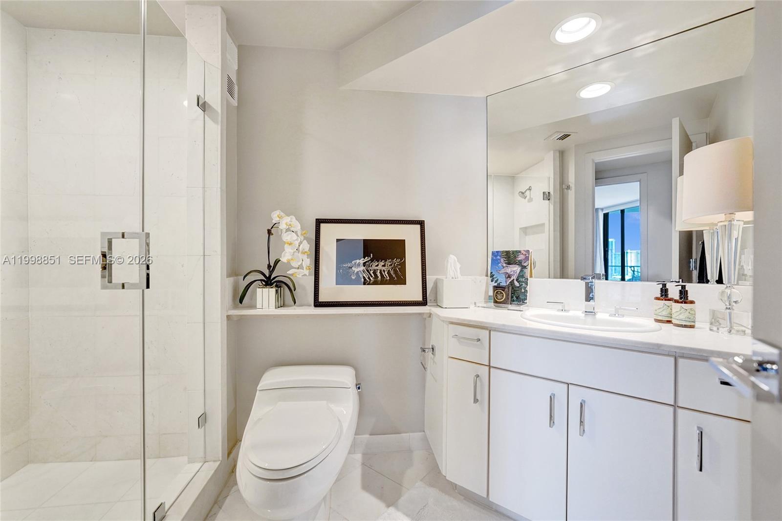 2800 ISL BLVD WILLIAMS IS - Residential