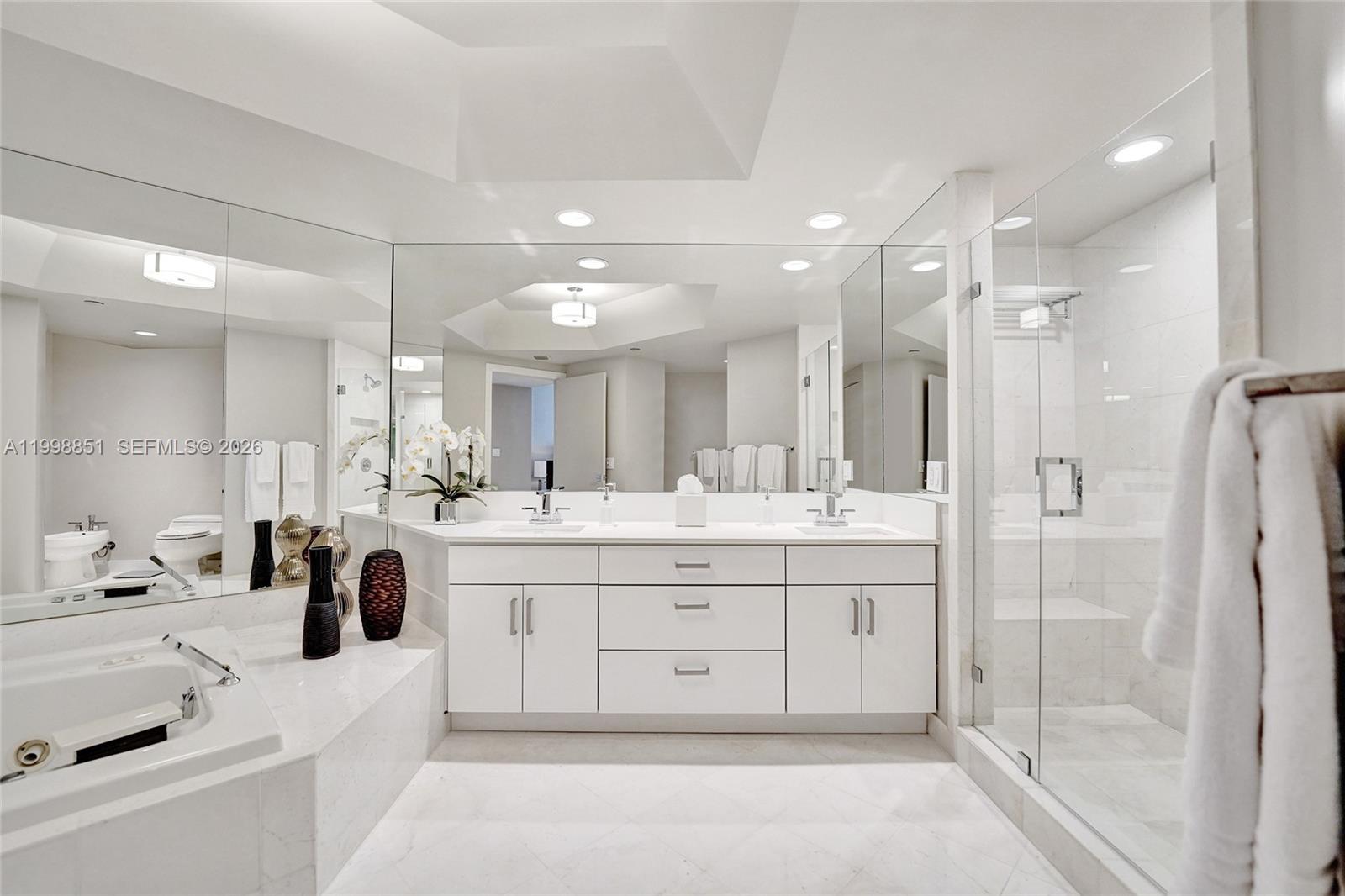 2800 ISL BLVD WILLIAMS IS - Residential