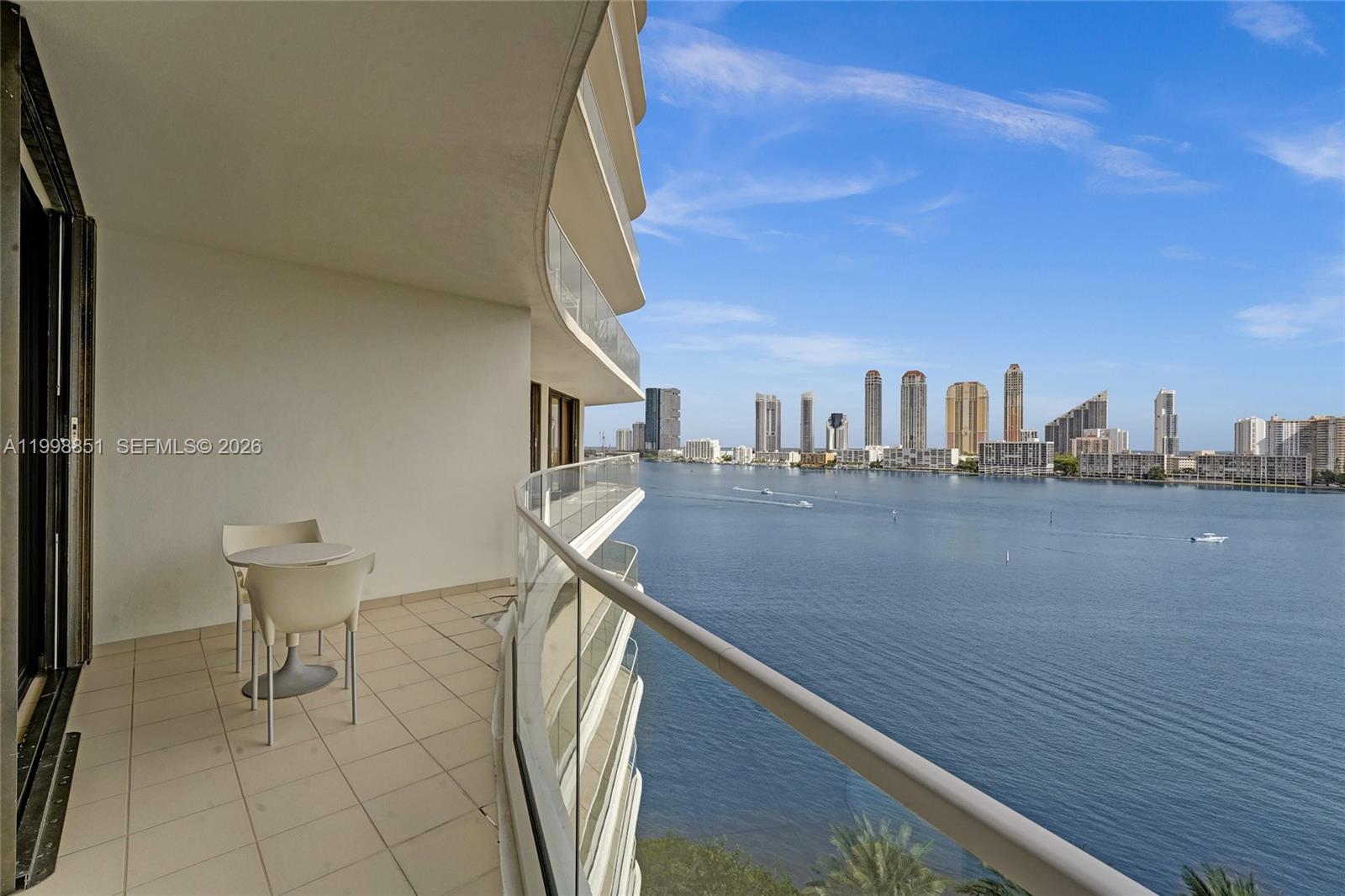 2800 ISL BLVD WILLIAMS IS - Residential