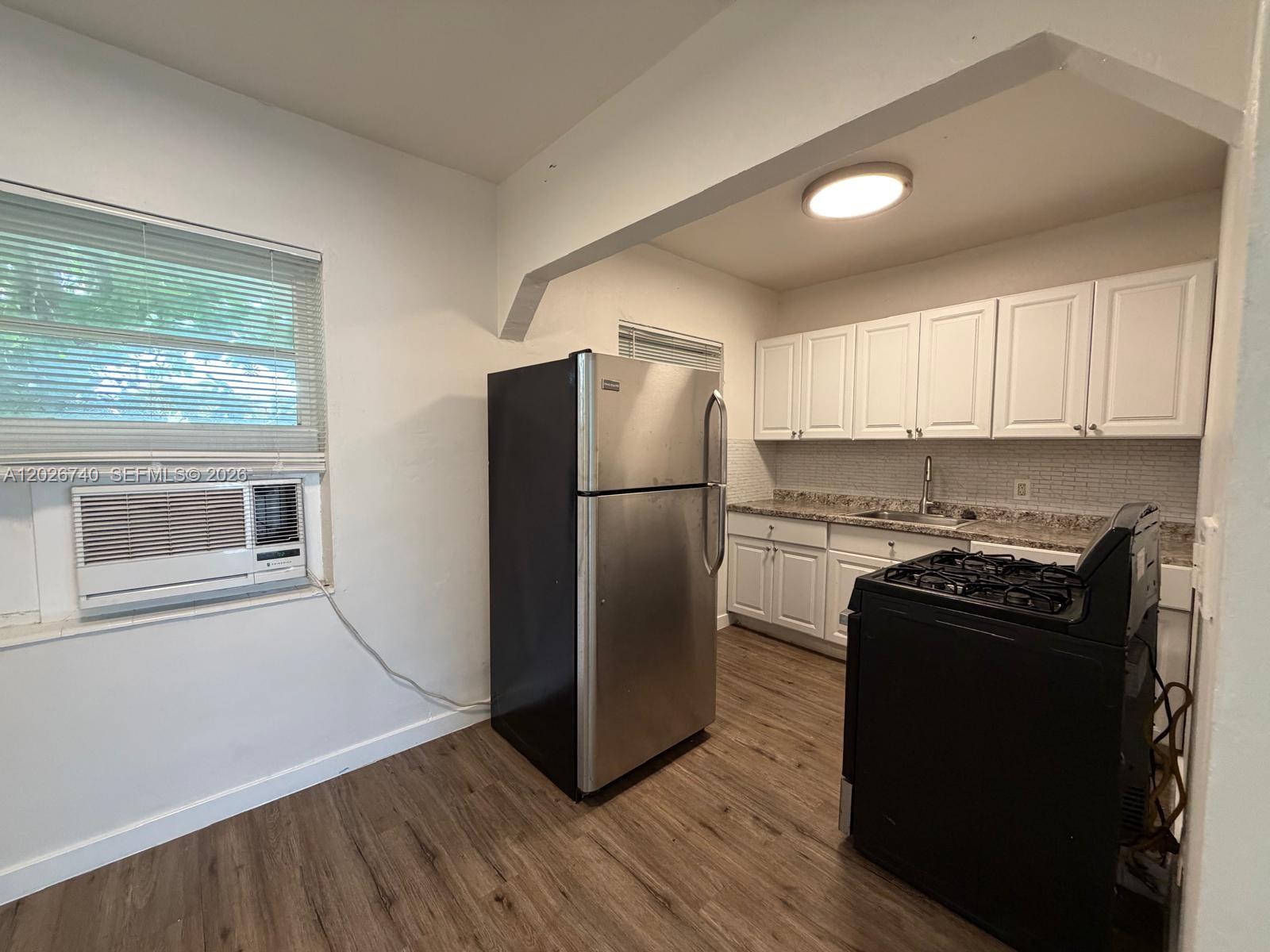 CITY OF MIAMI SOUTH - Residential Lease