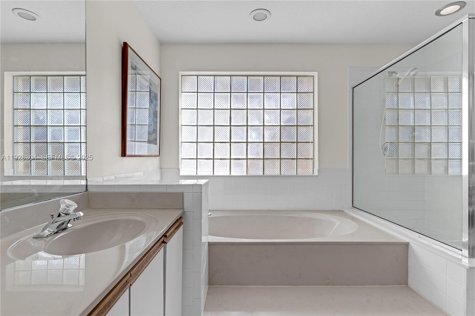 CENTRAL PARK LAKE - Residential