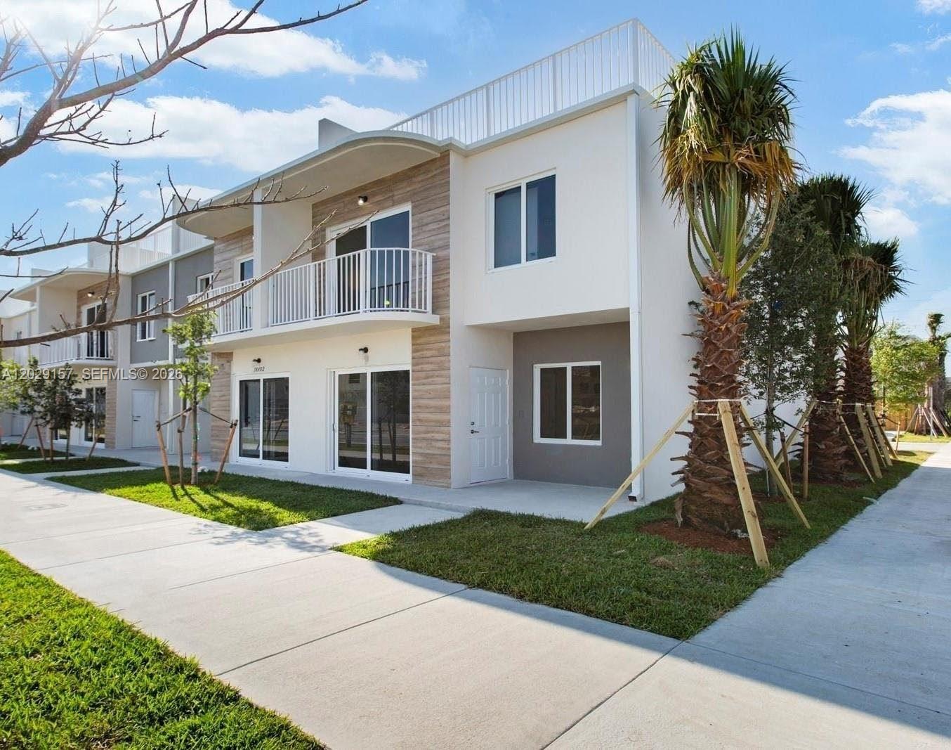 PARADISE ONE - Residential Lease