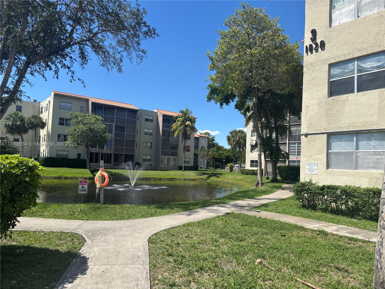 COURTYARDS OF BROWARD CON - Residential