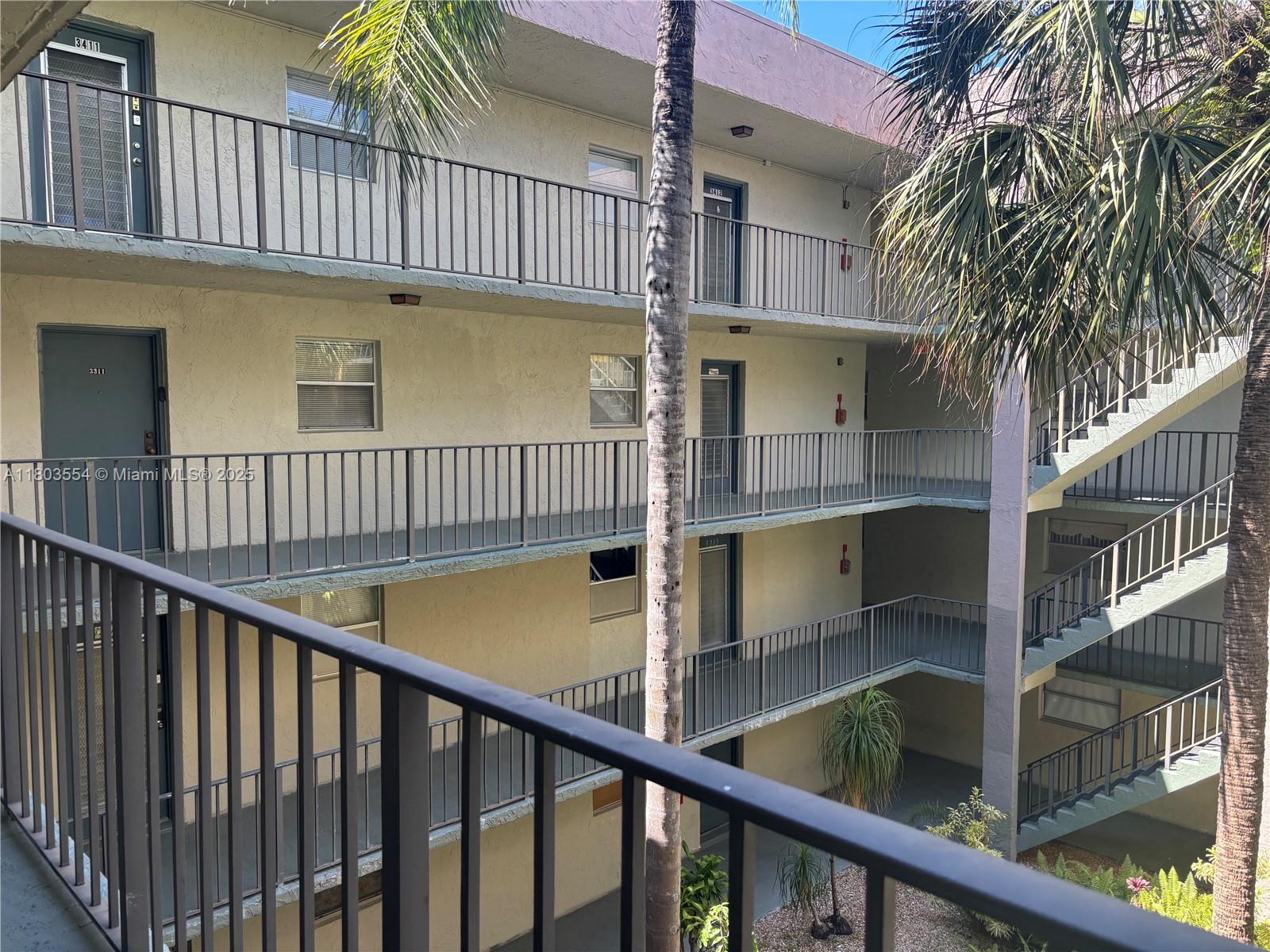 COURTYARDS OF BROWARD CON - Residential