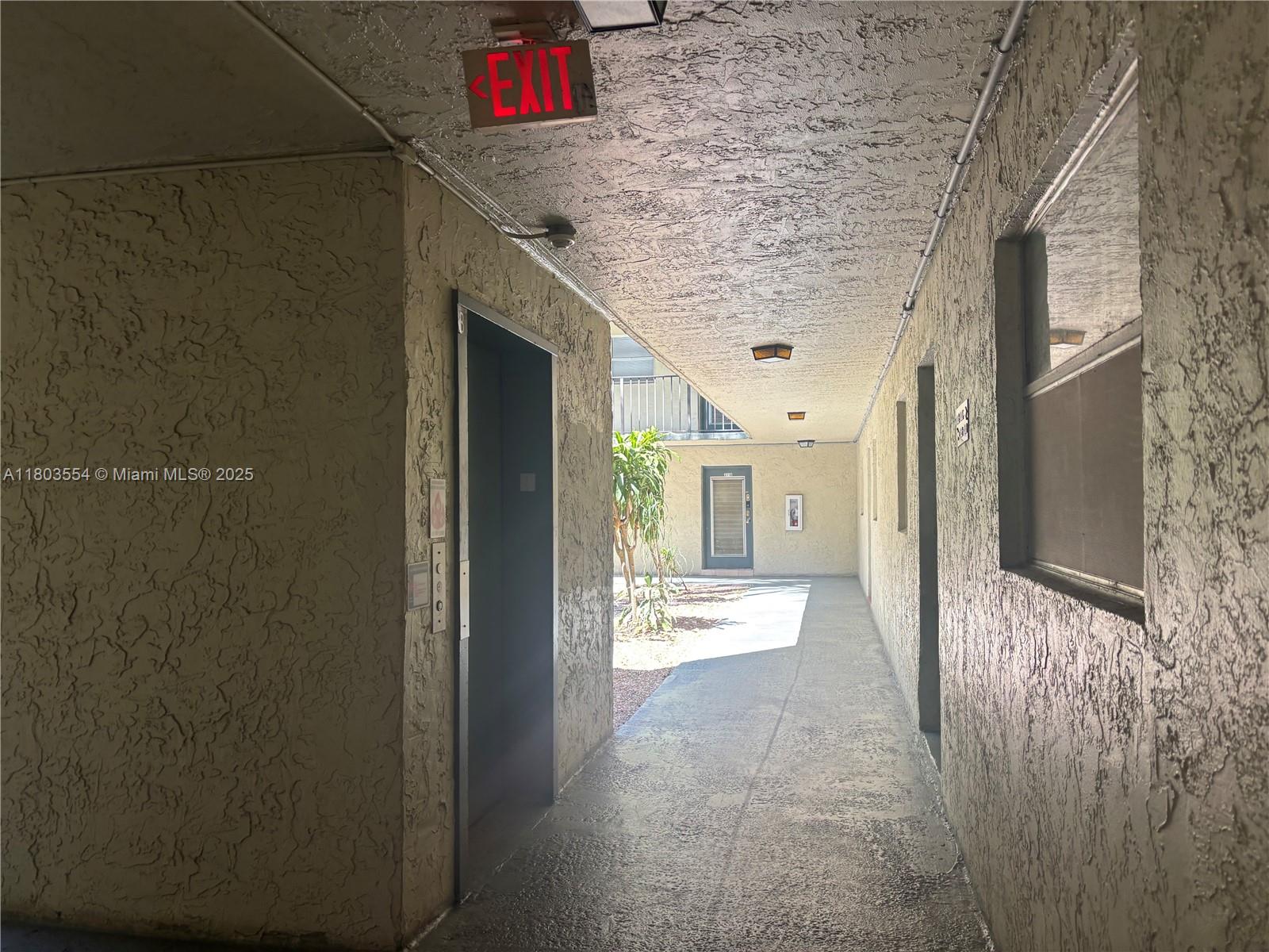 COURTYARDS OF BROWARD CON - Residential
