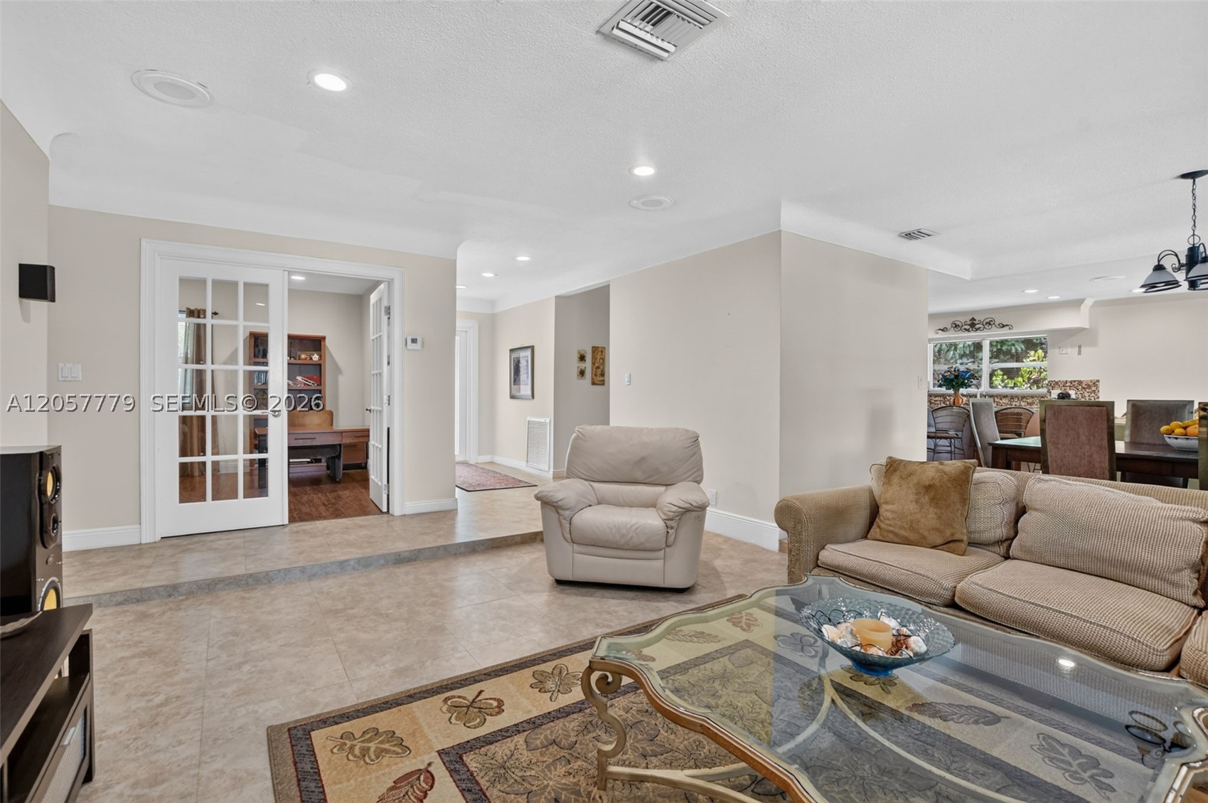 CONFERENCE RIDGE - Residential