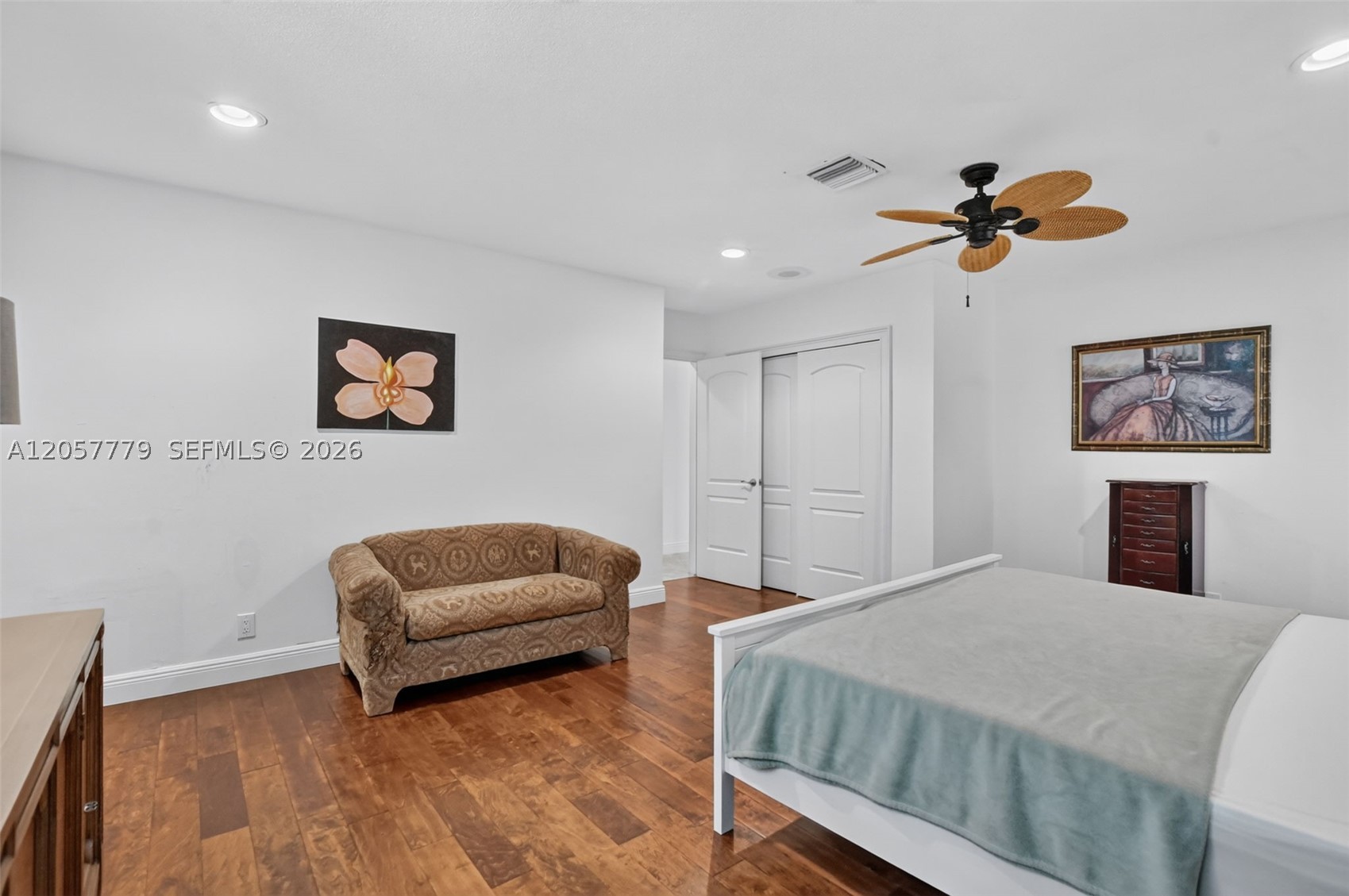 CONFERENCE RIDGE - Residential