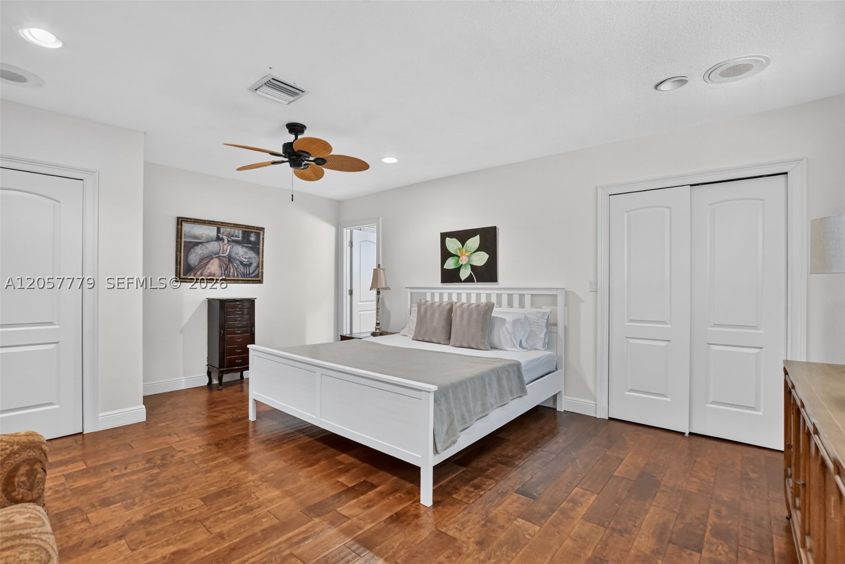 CONFERENCE RIDGE - Residential