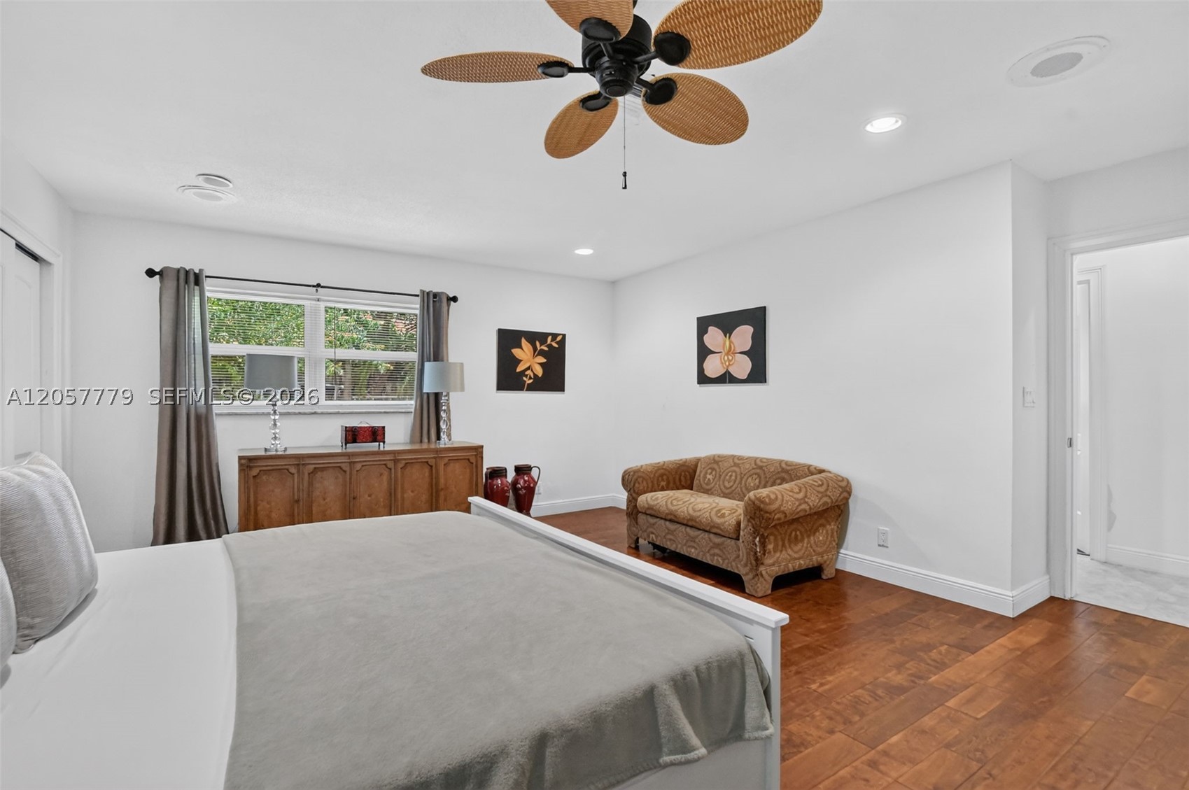 CONFERENCE RIDGE - Residential