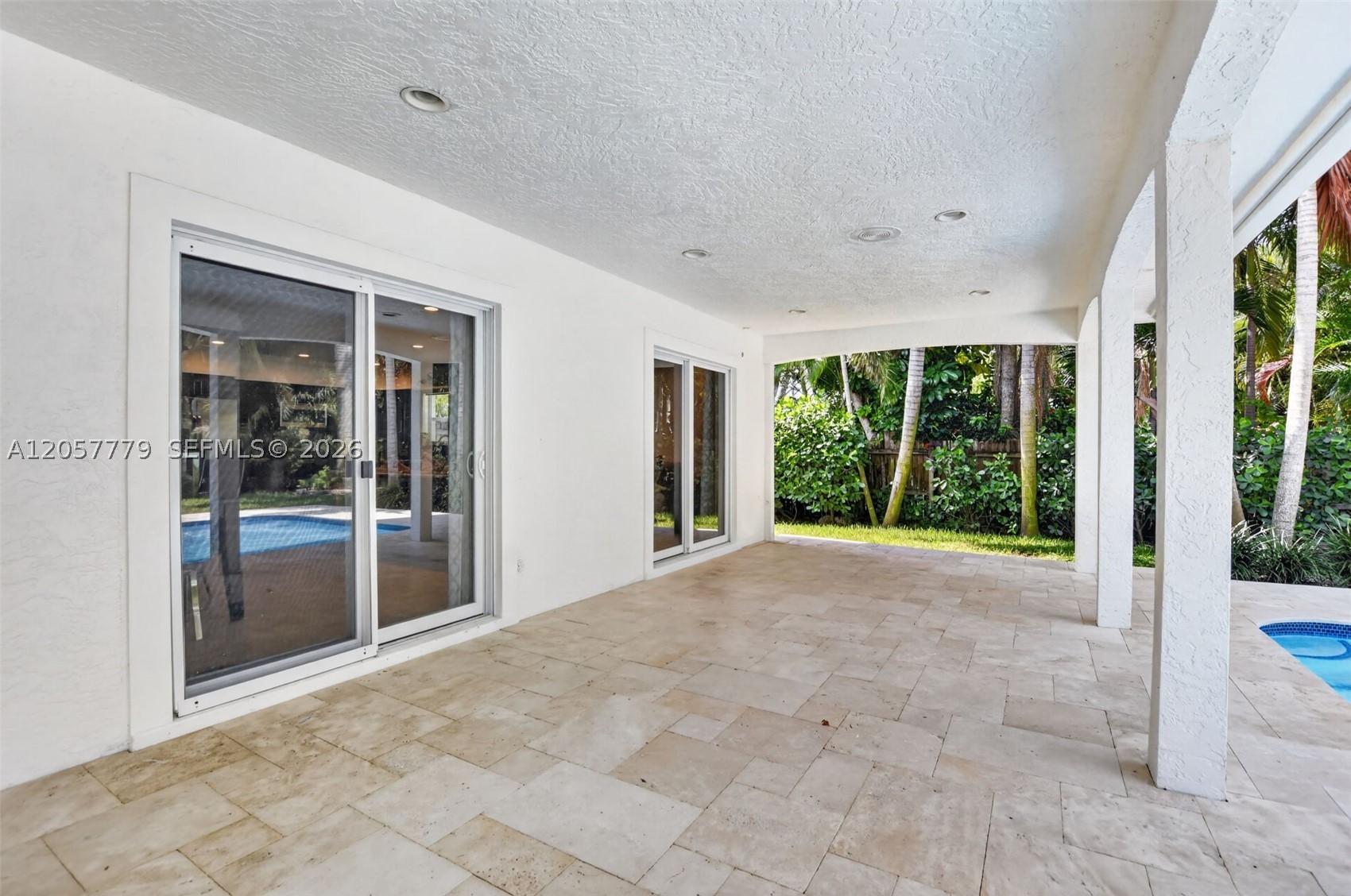 CONFERENCE RIDGE - Residential