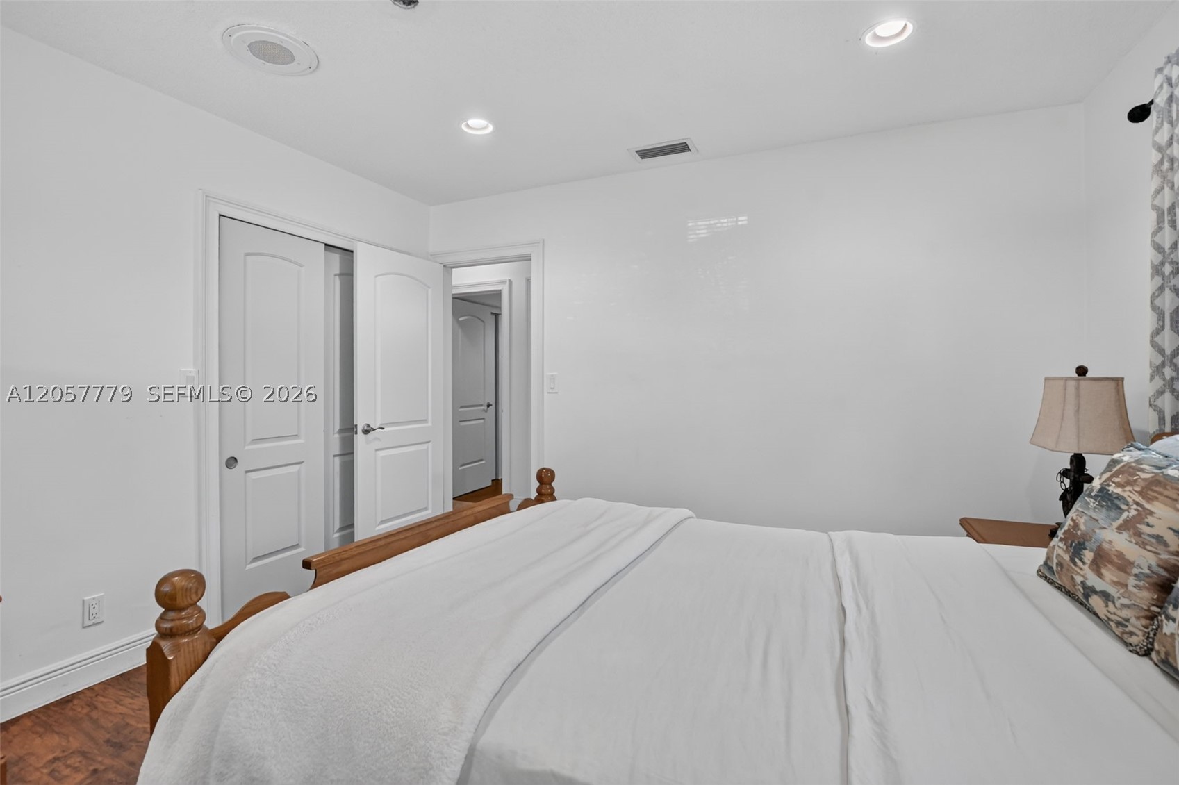 CONFERENCE RIDGE - Residential
