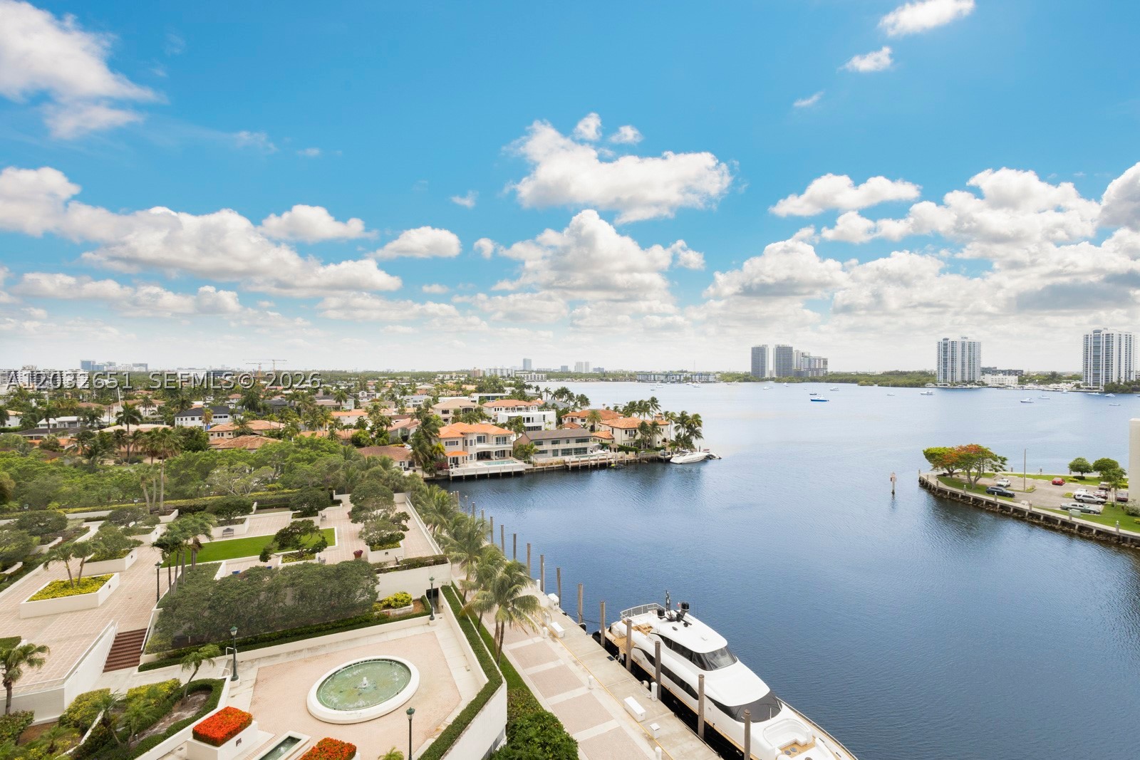 1000 ISL BLVD WILLIAMS IS - Residential