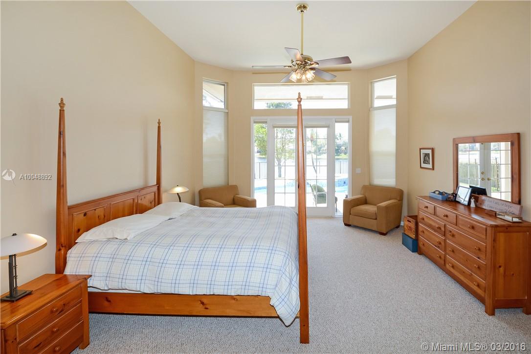 EDGEWATER - Residential