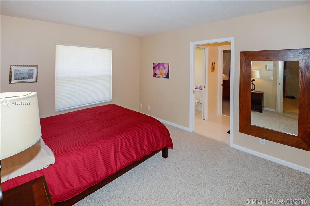 EDGEWATER - Residential