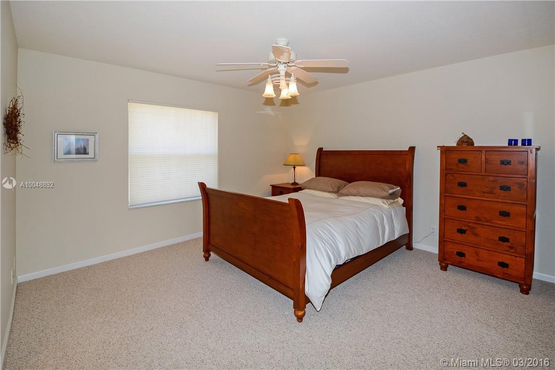 EDGEWATER - Residential